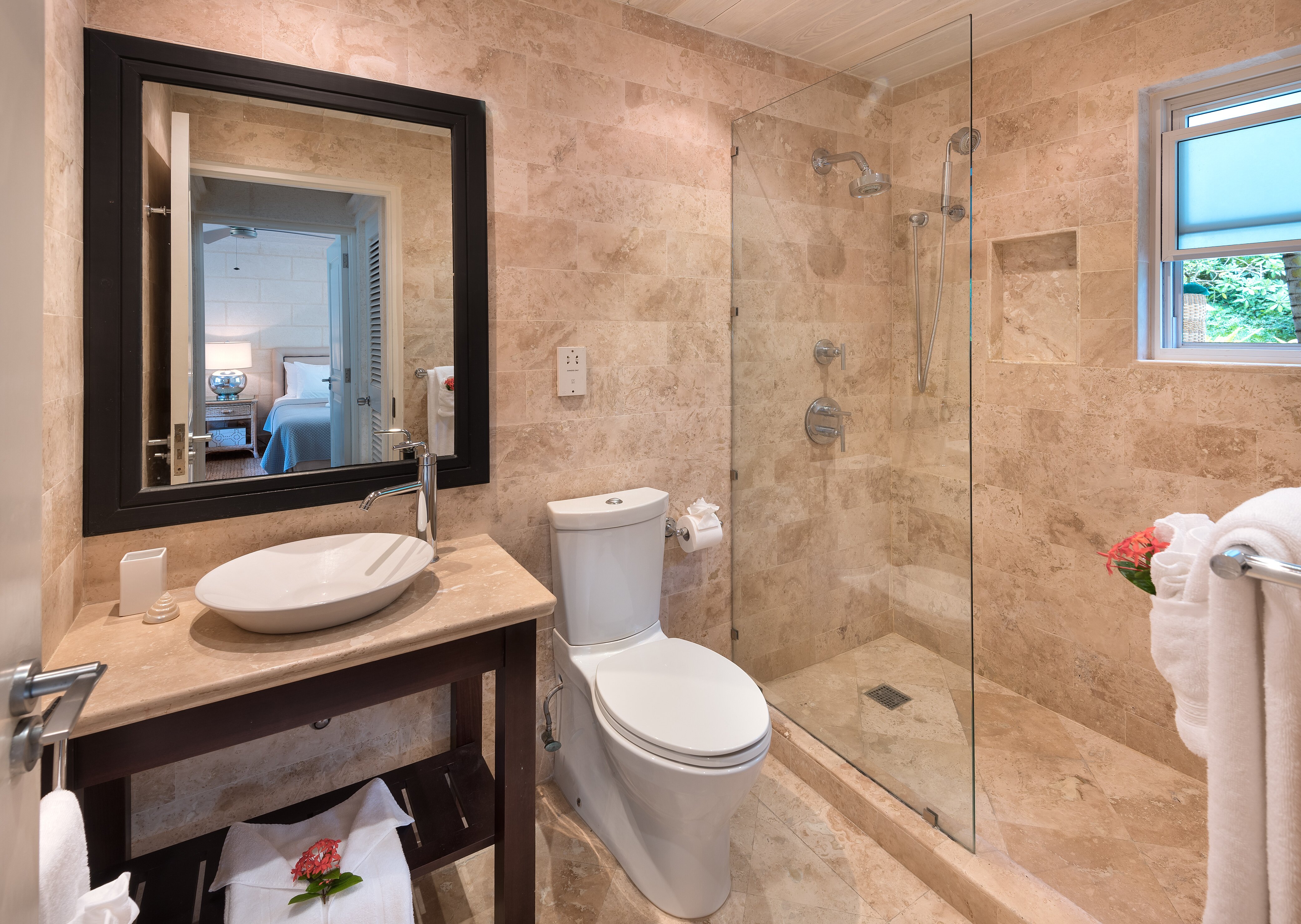 Bluff House - Image 18