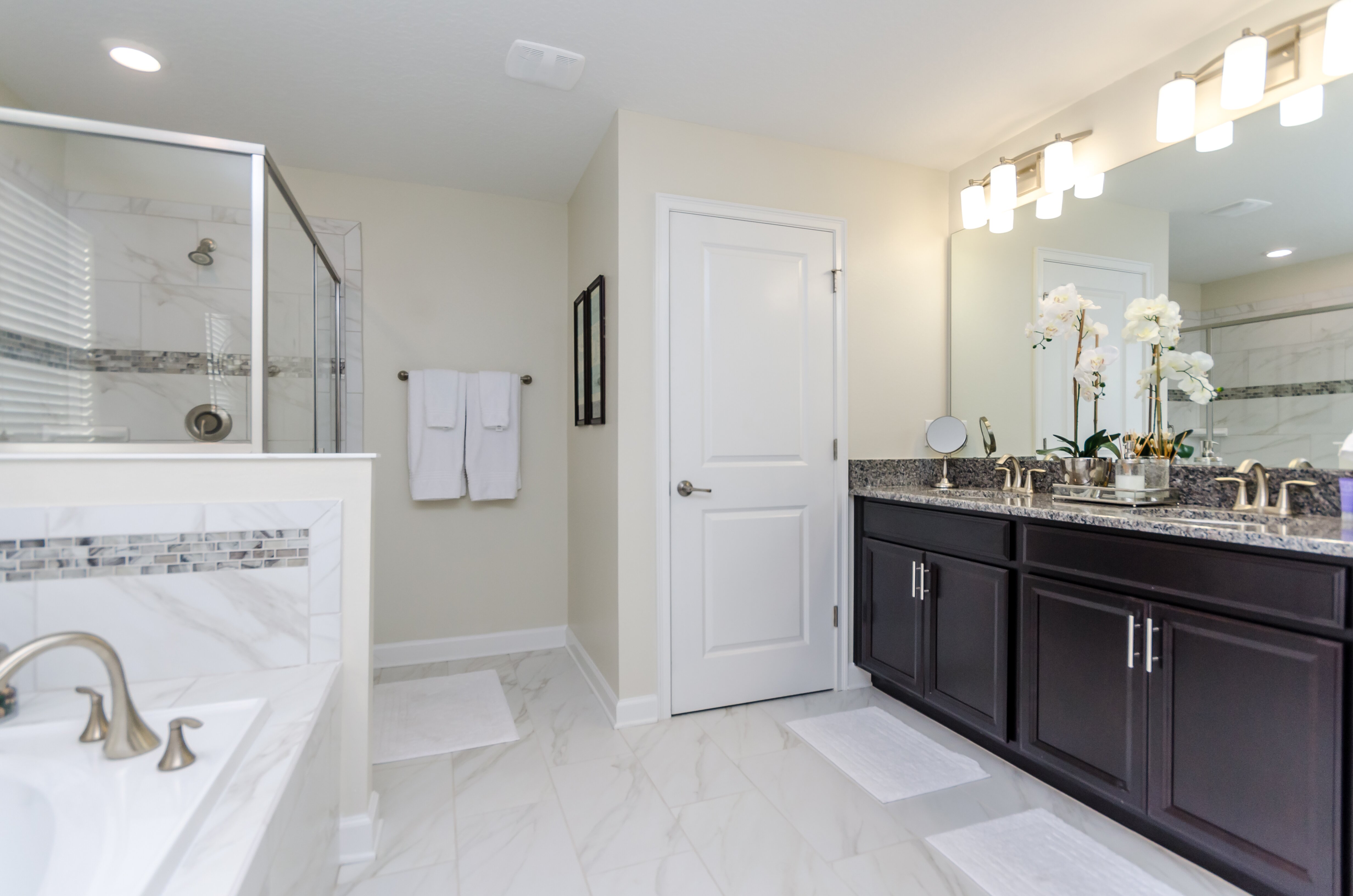 Black Orchid - Image 13