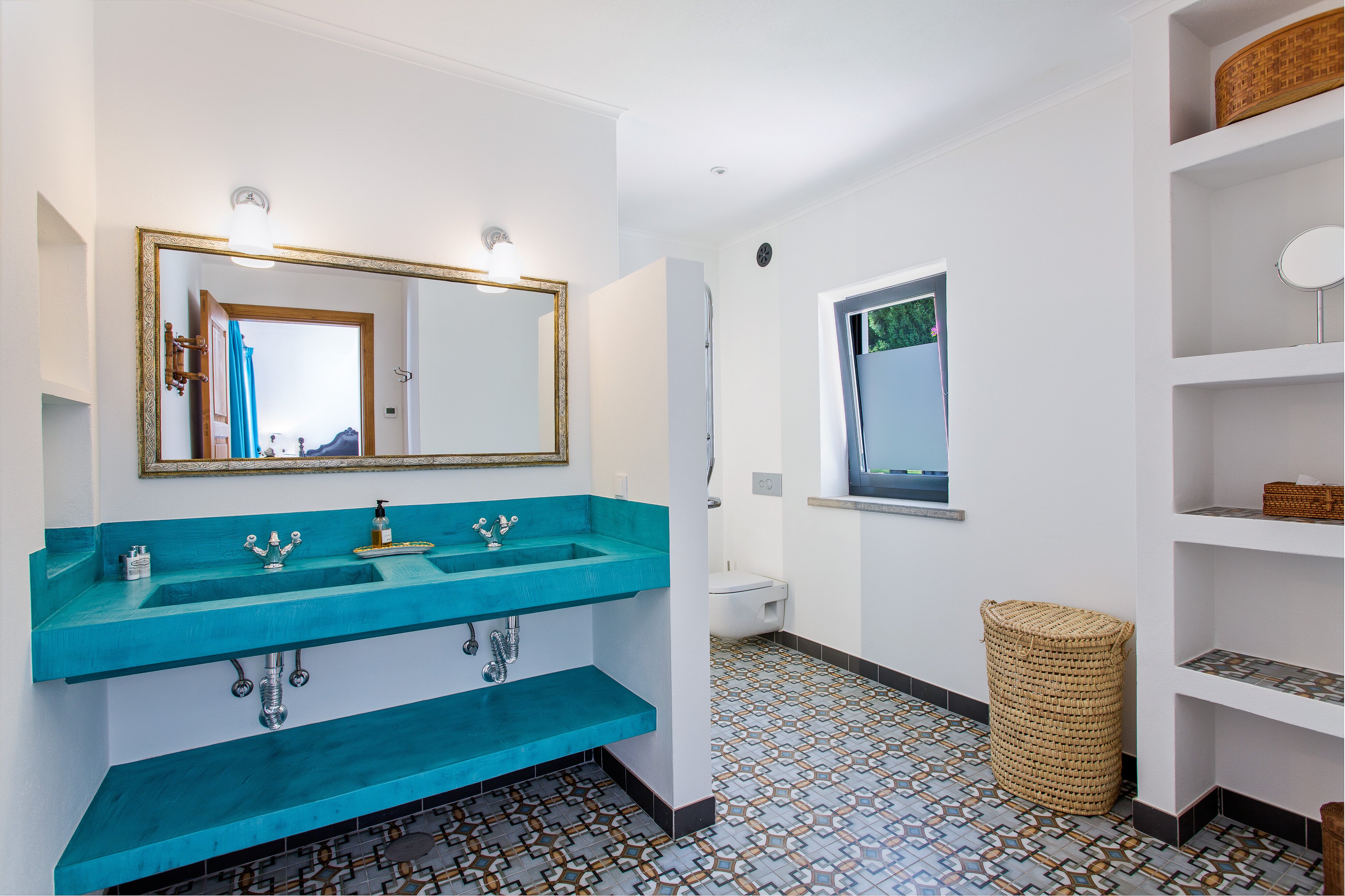 Casa Blanca - Image 18