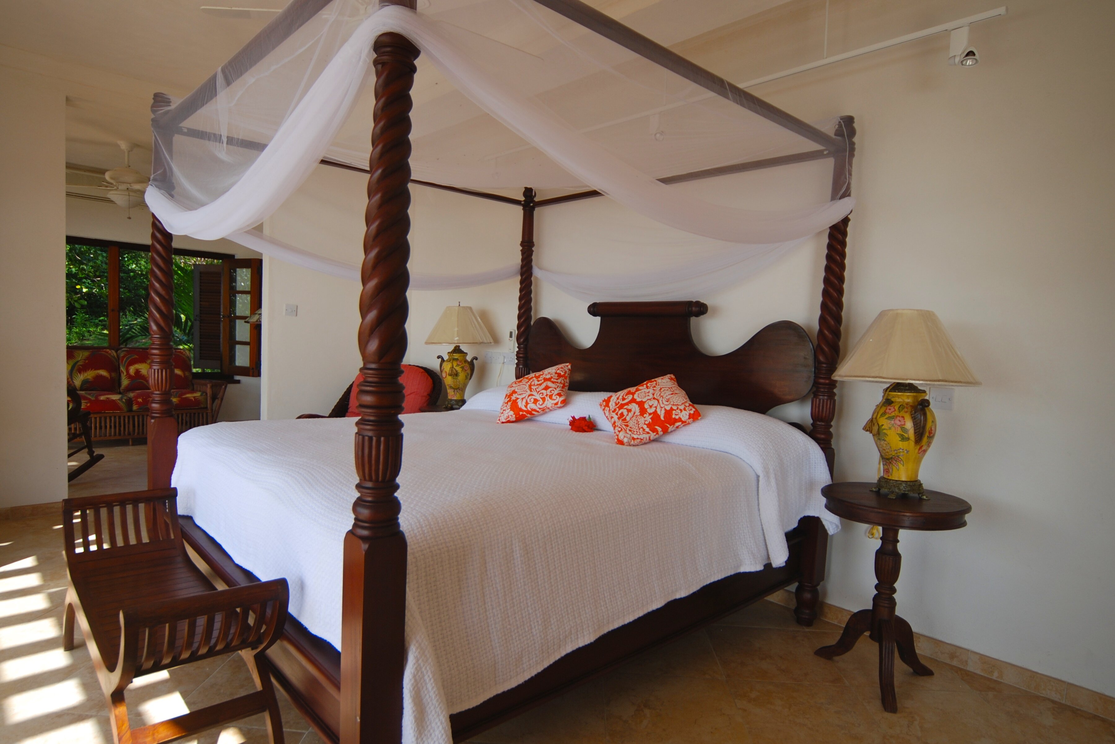 Six Senses Villa - Image 12