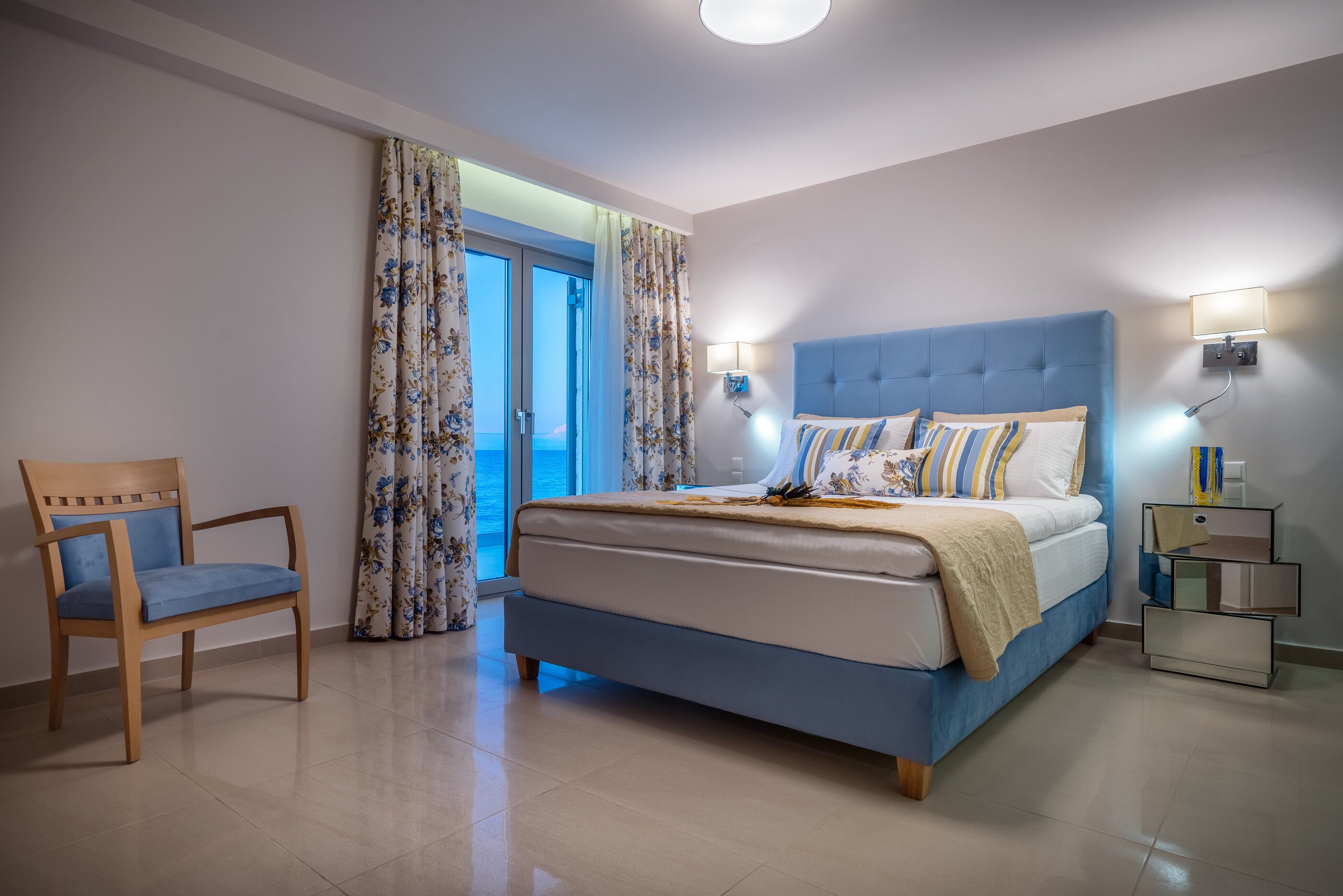 Peri Beach Villa - Image 18