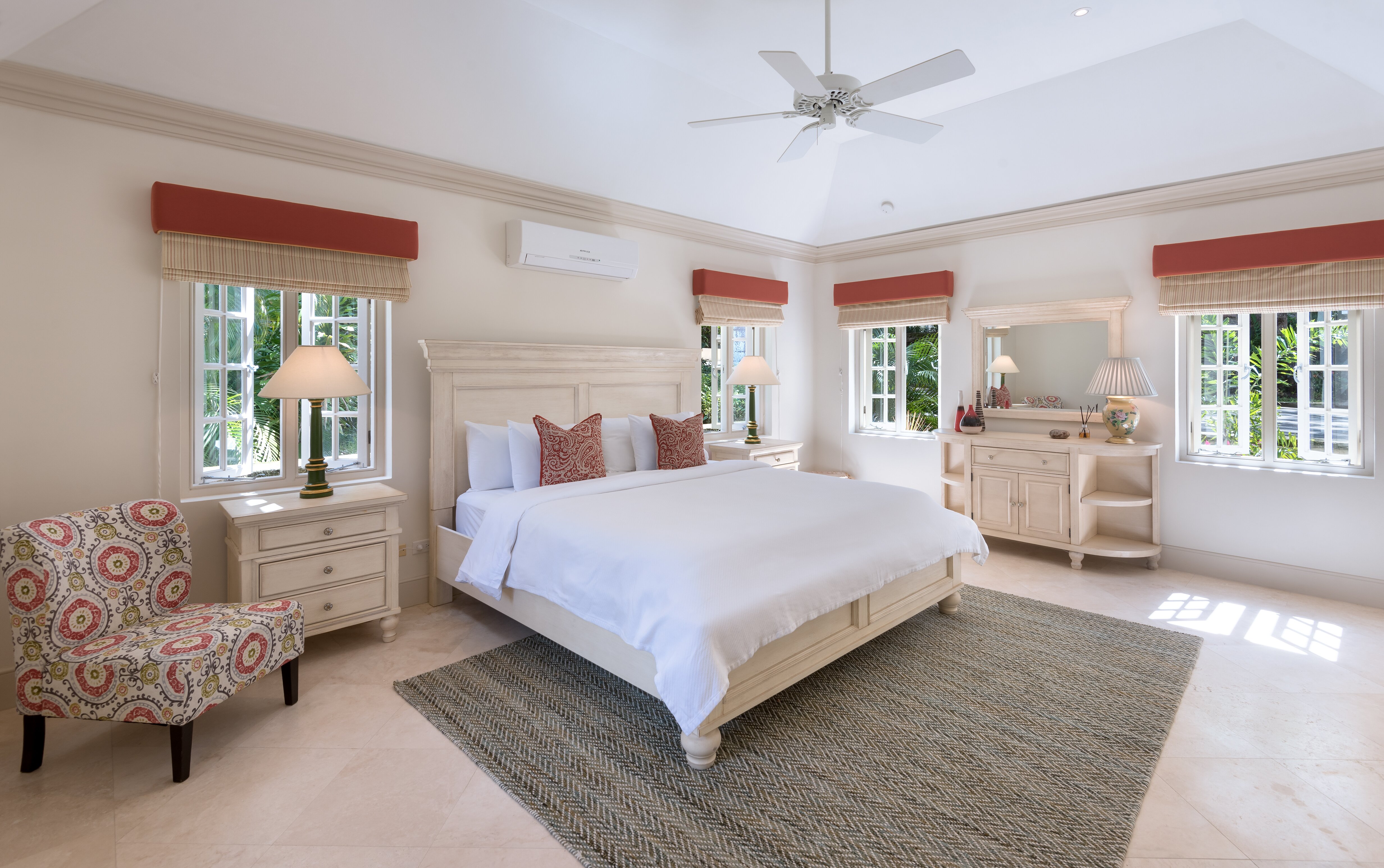 Porter's Villa - Image 9