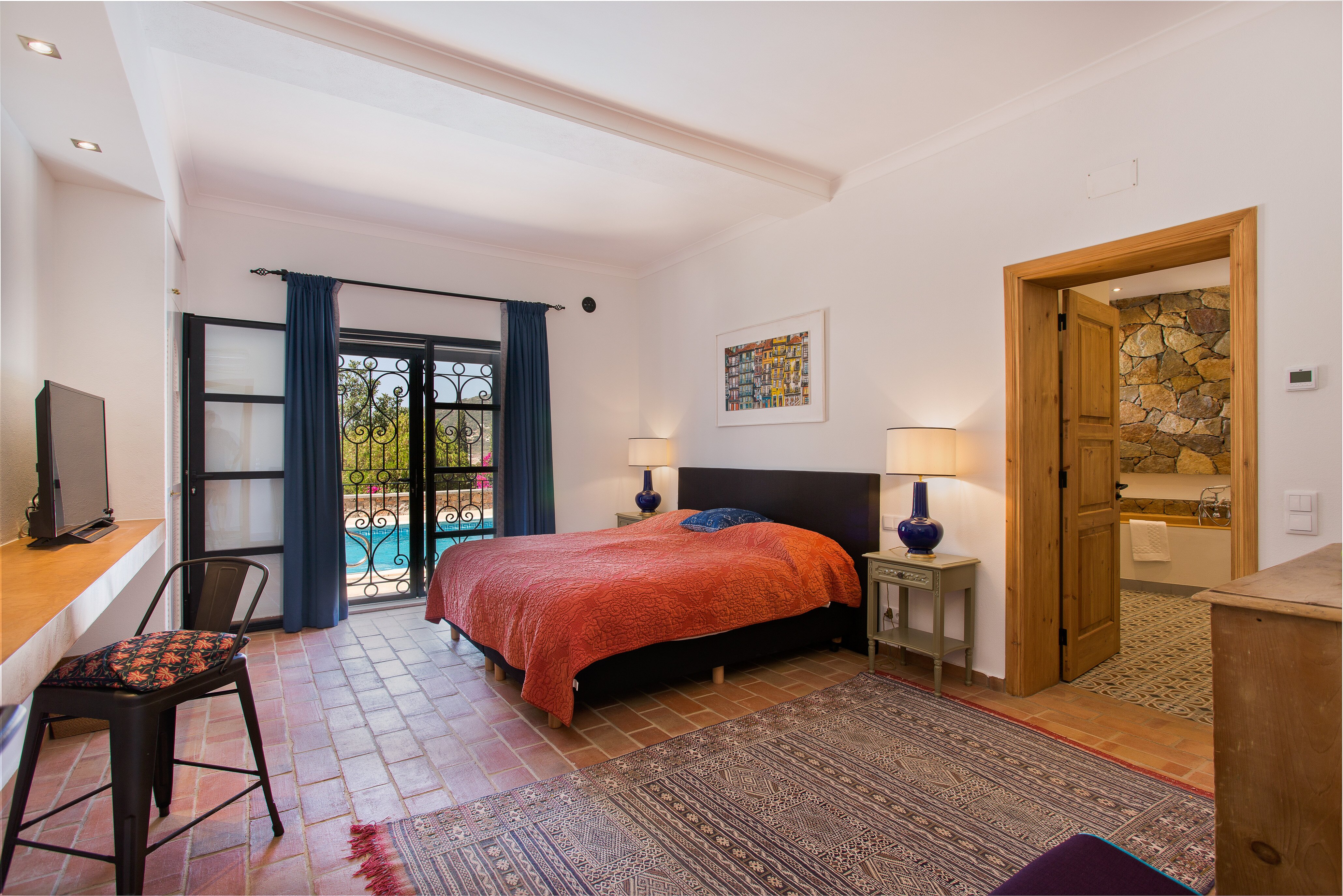 Casa Blanca - Image 13