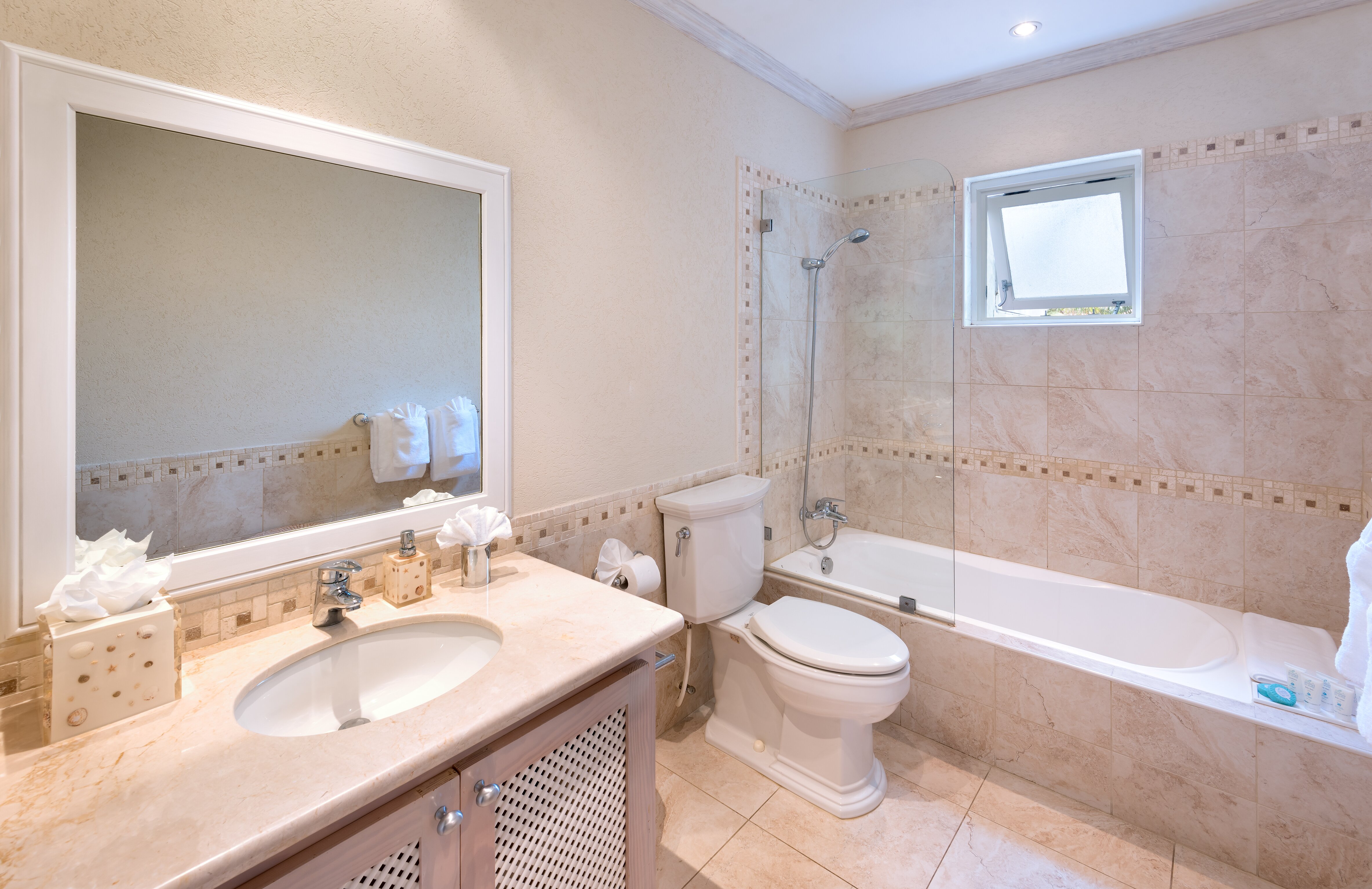 Stanford House - Image 8