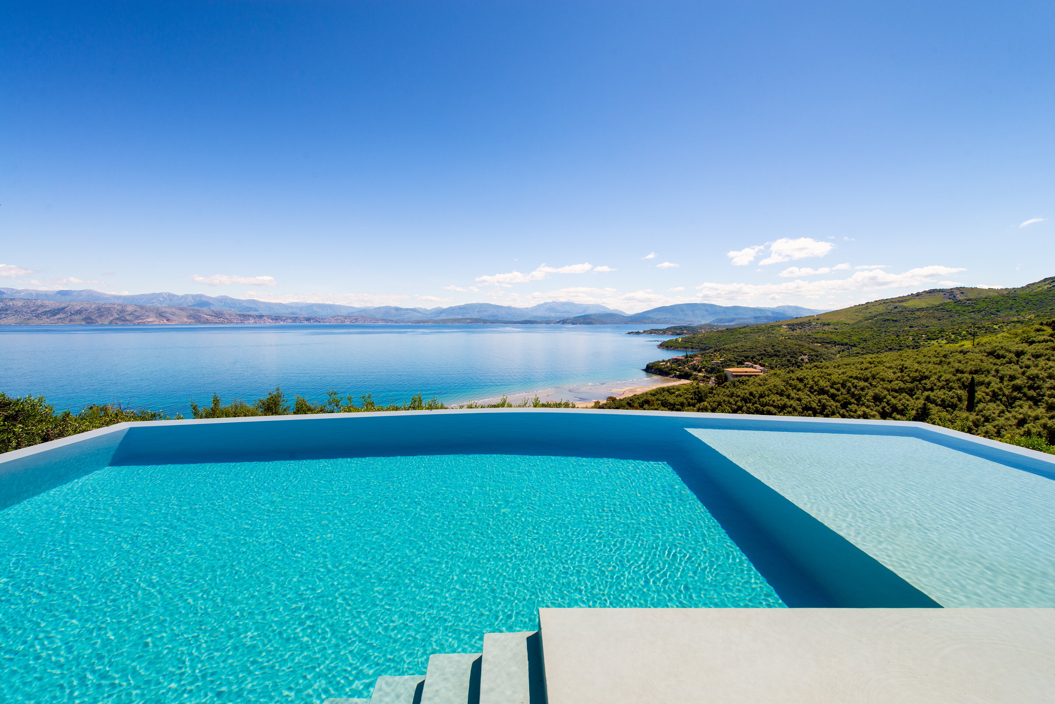 Kalamaki Bay House - Image 18