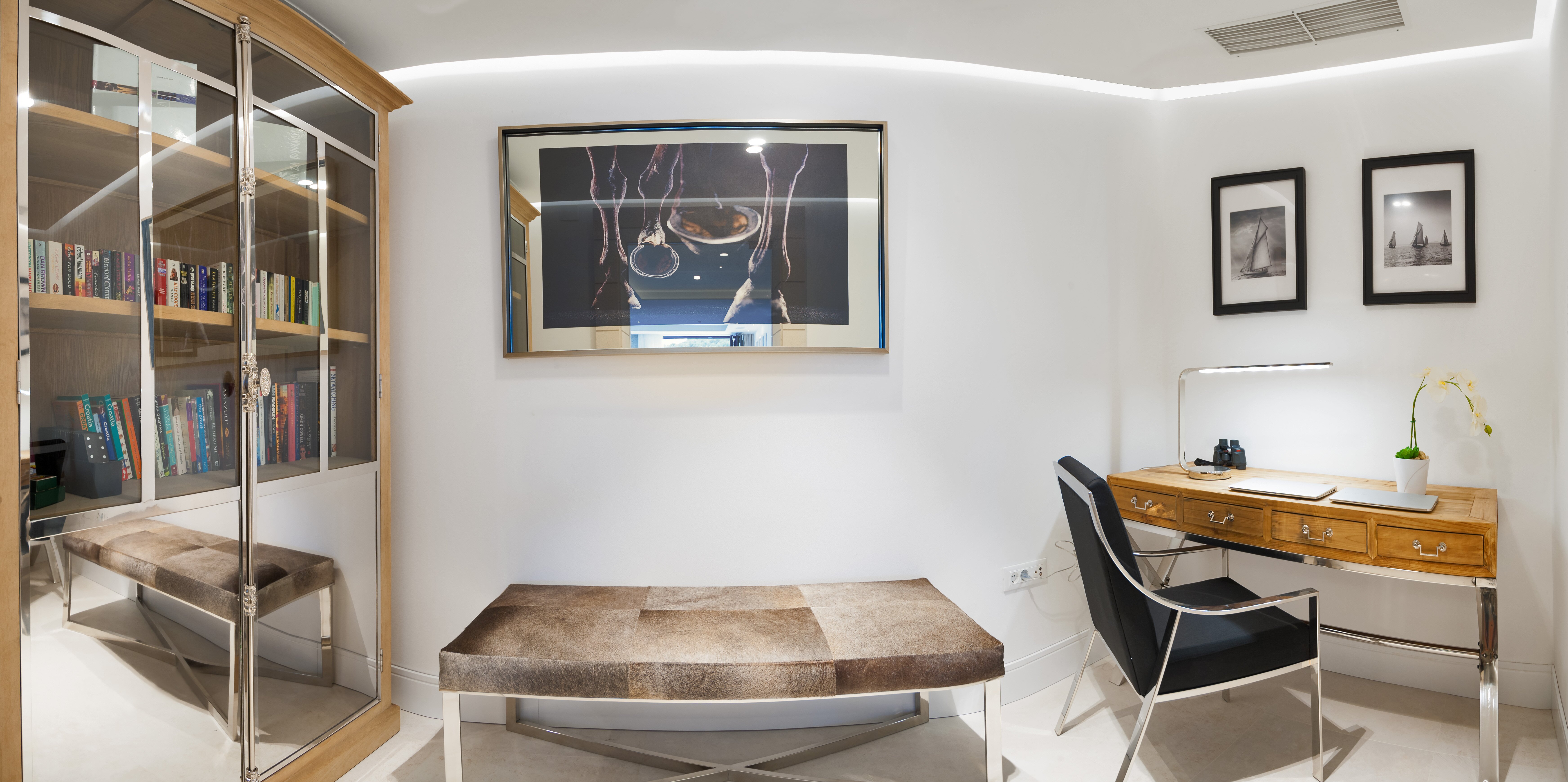 Sumartin Bay House - Image 11