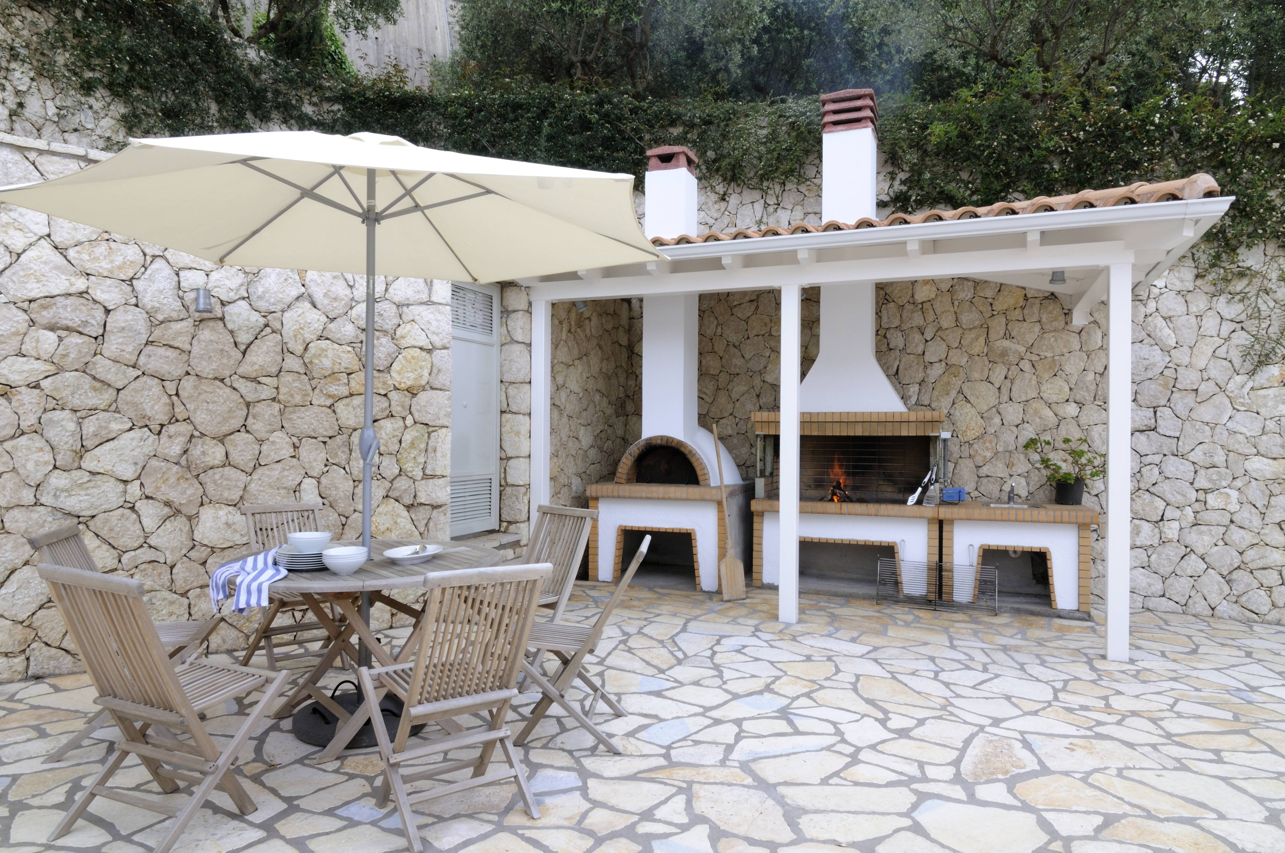 The Beach House - Image 11