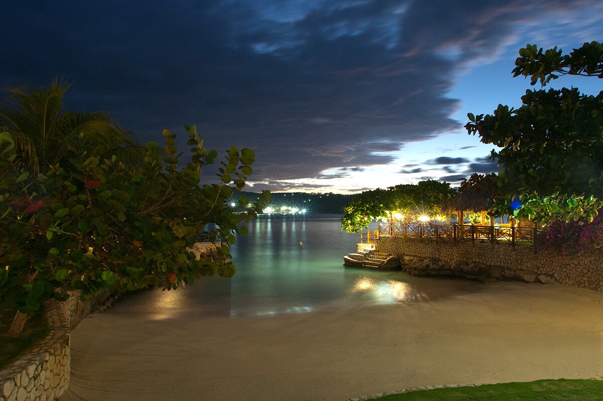 Whispering Waters on the Beach - Image 7