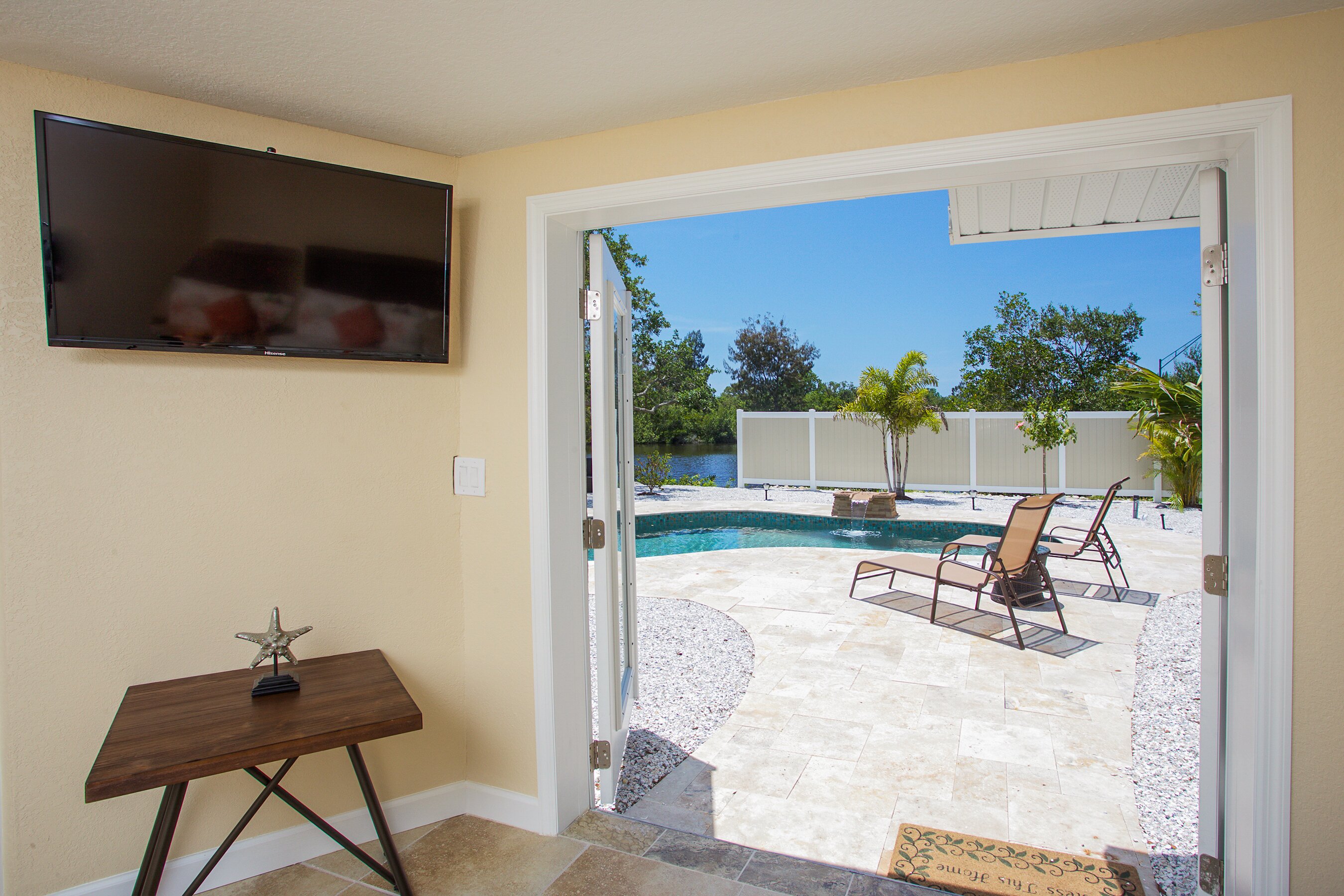 Honeyvine - Image 11