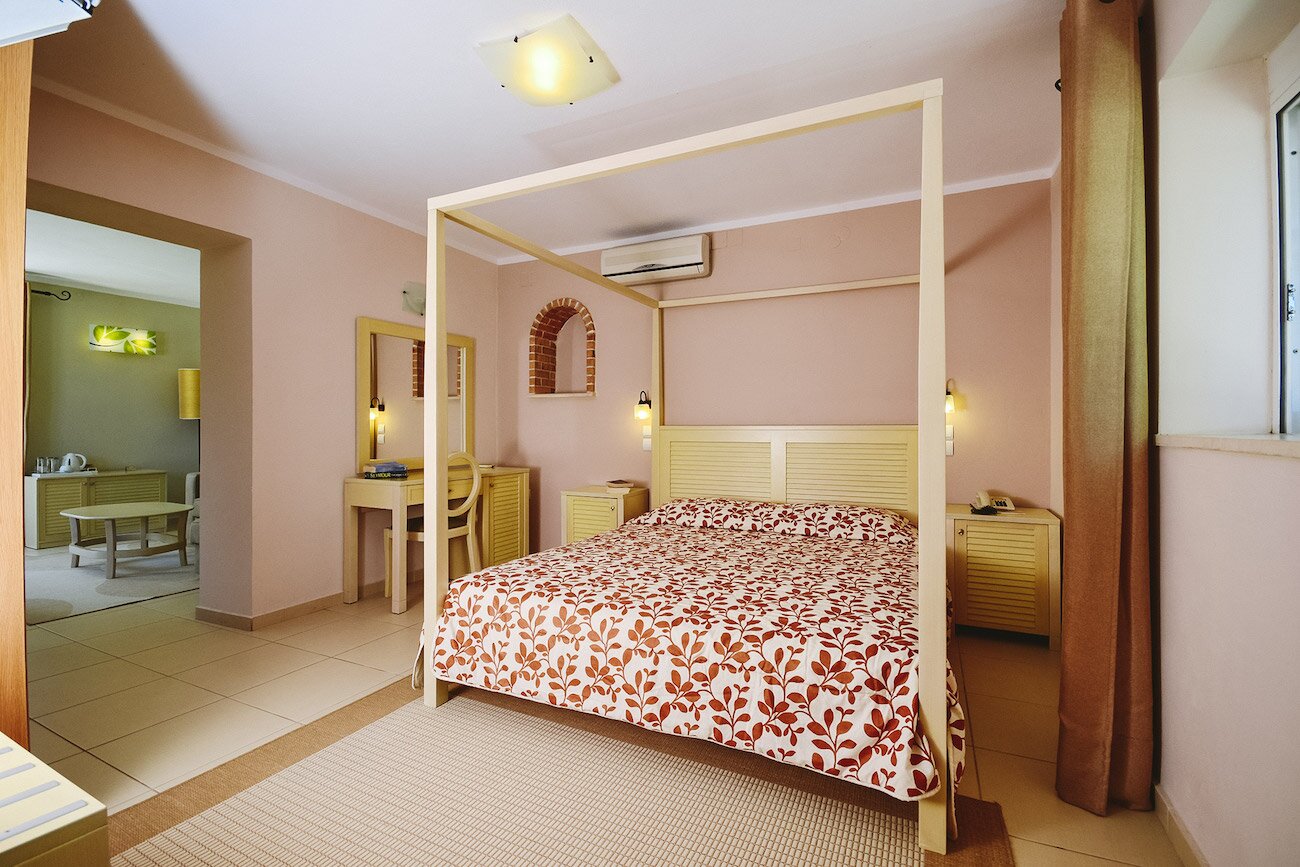 Paxos Beach Hotel - Image 12