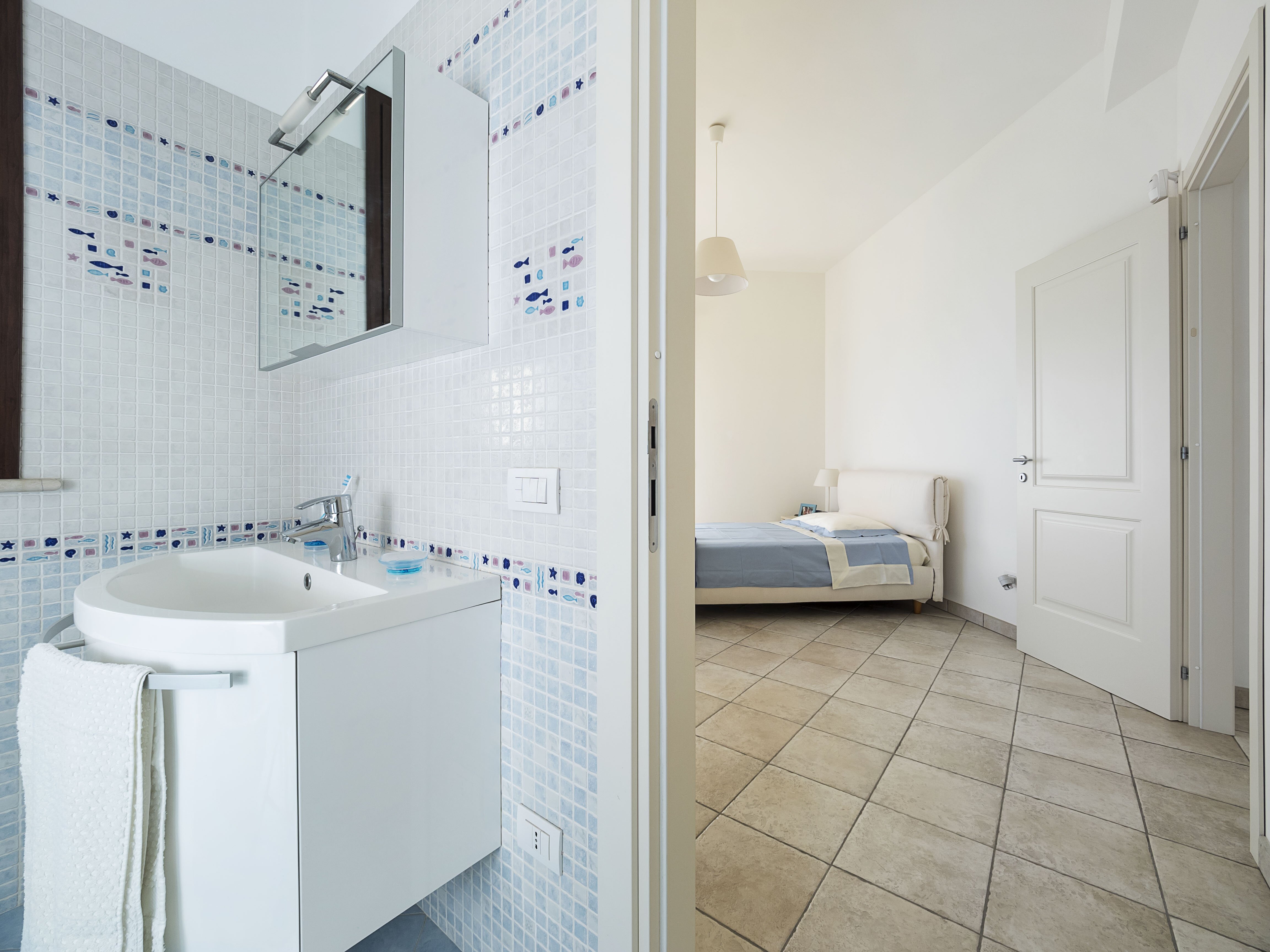 Beach View House - Image 20