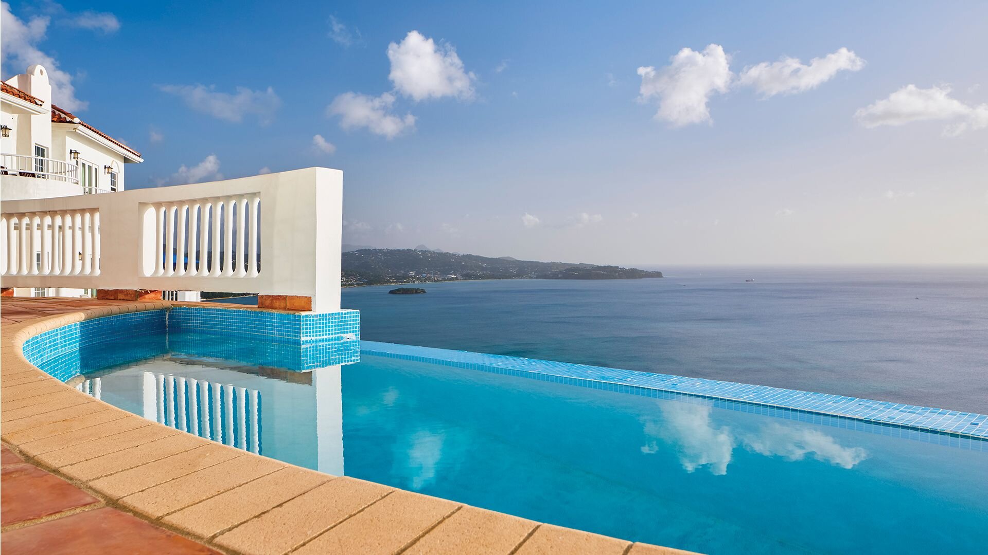 Estate Villa with Pool–3BD - Image 9