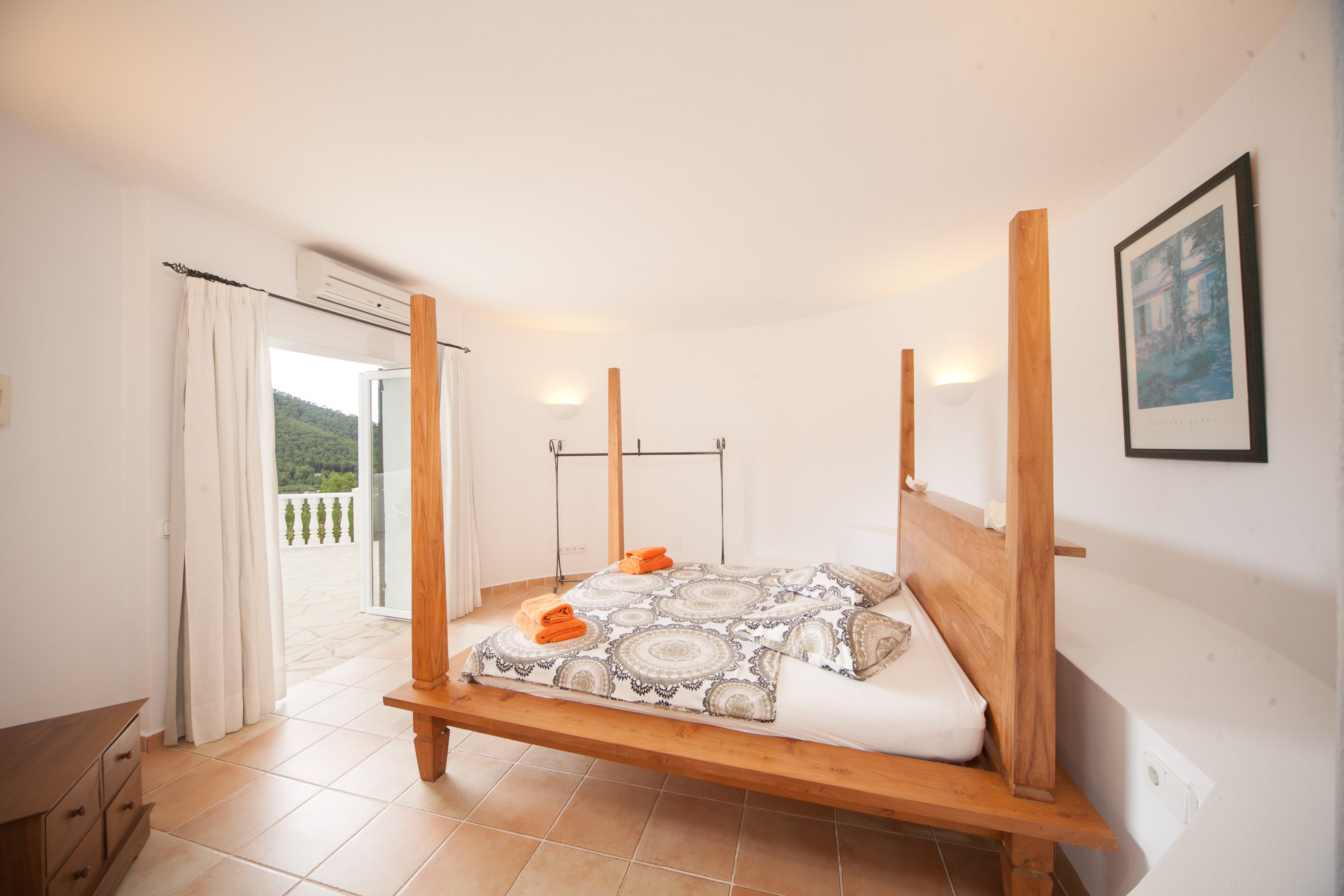 La Siesta - Image 12