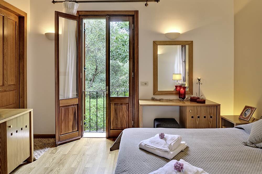 Sailors Retreat - Image 10