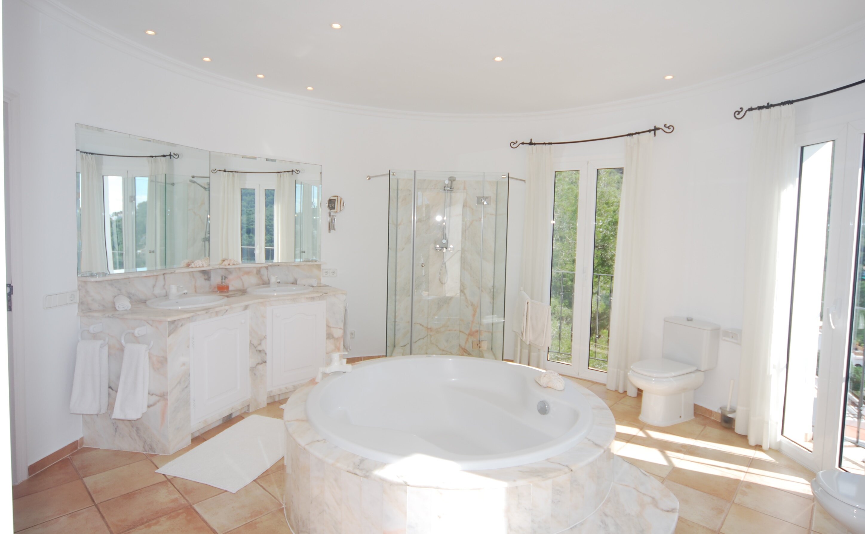 La Siesta - Image 14