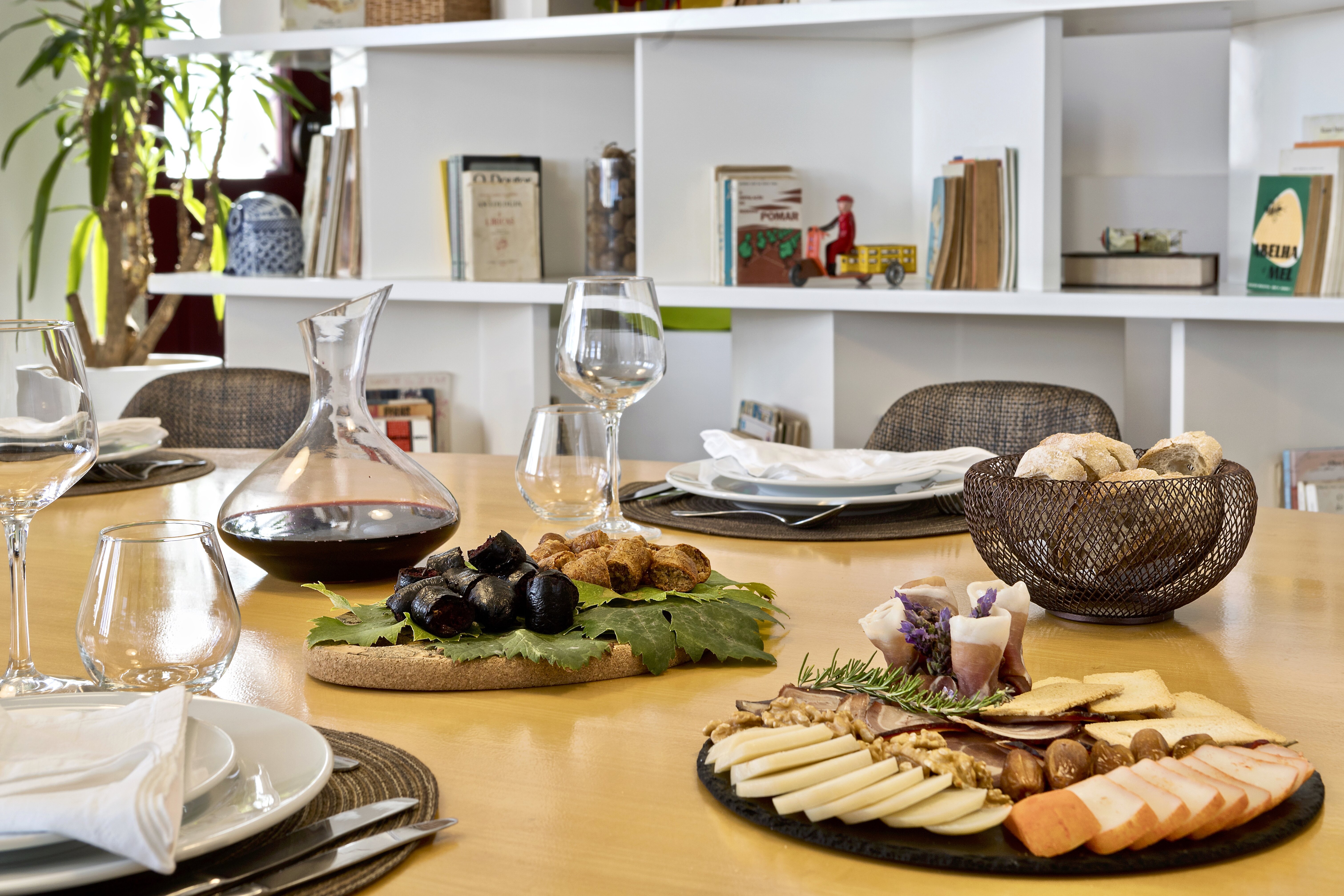 Vineyard House - Image 12