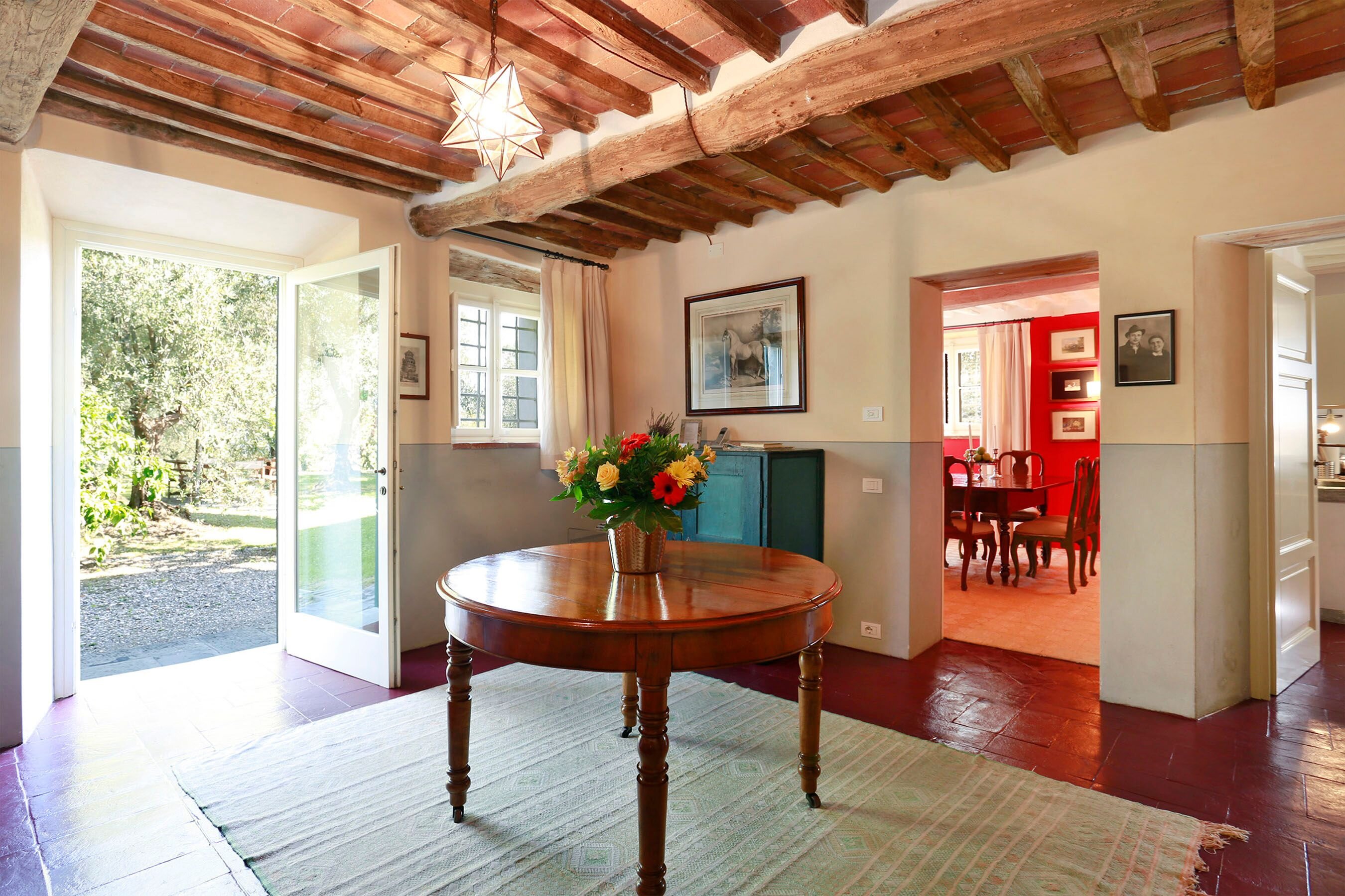 La Cantina - Image 16