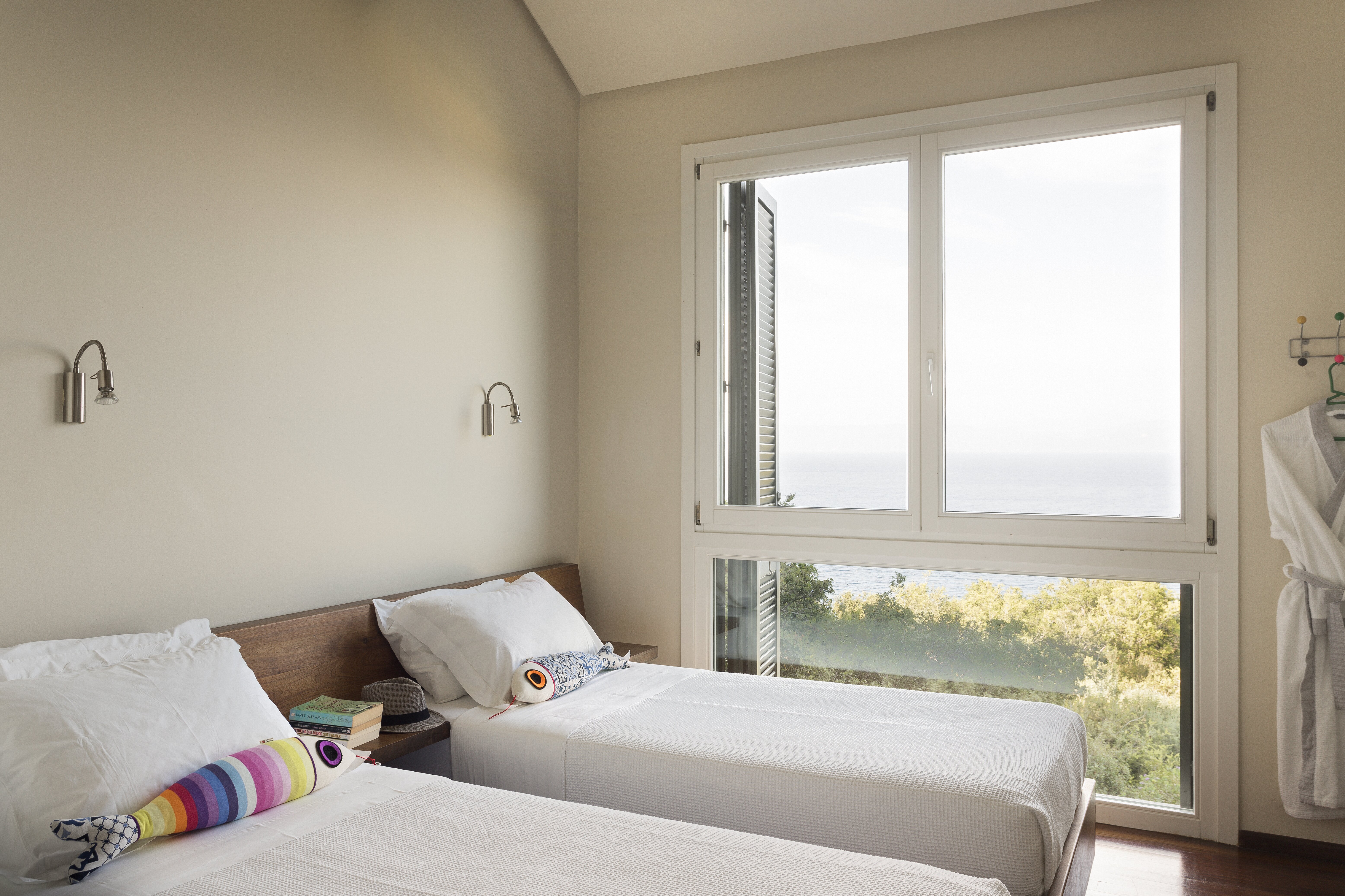 Secret Cove - Image 9