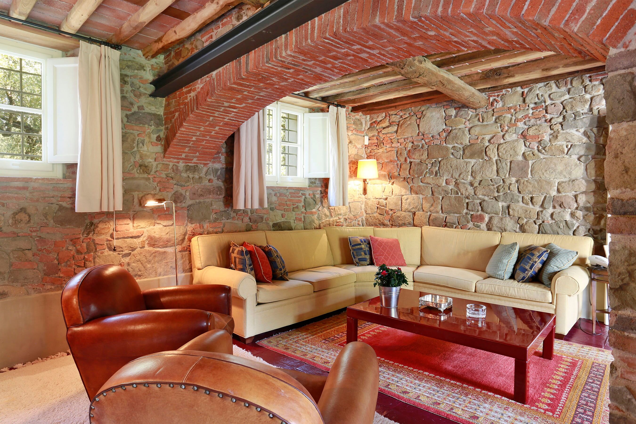 La Cantina - Image 7