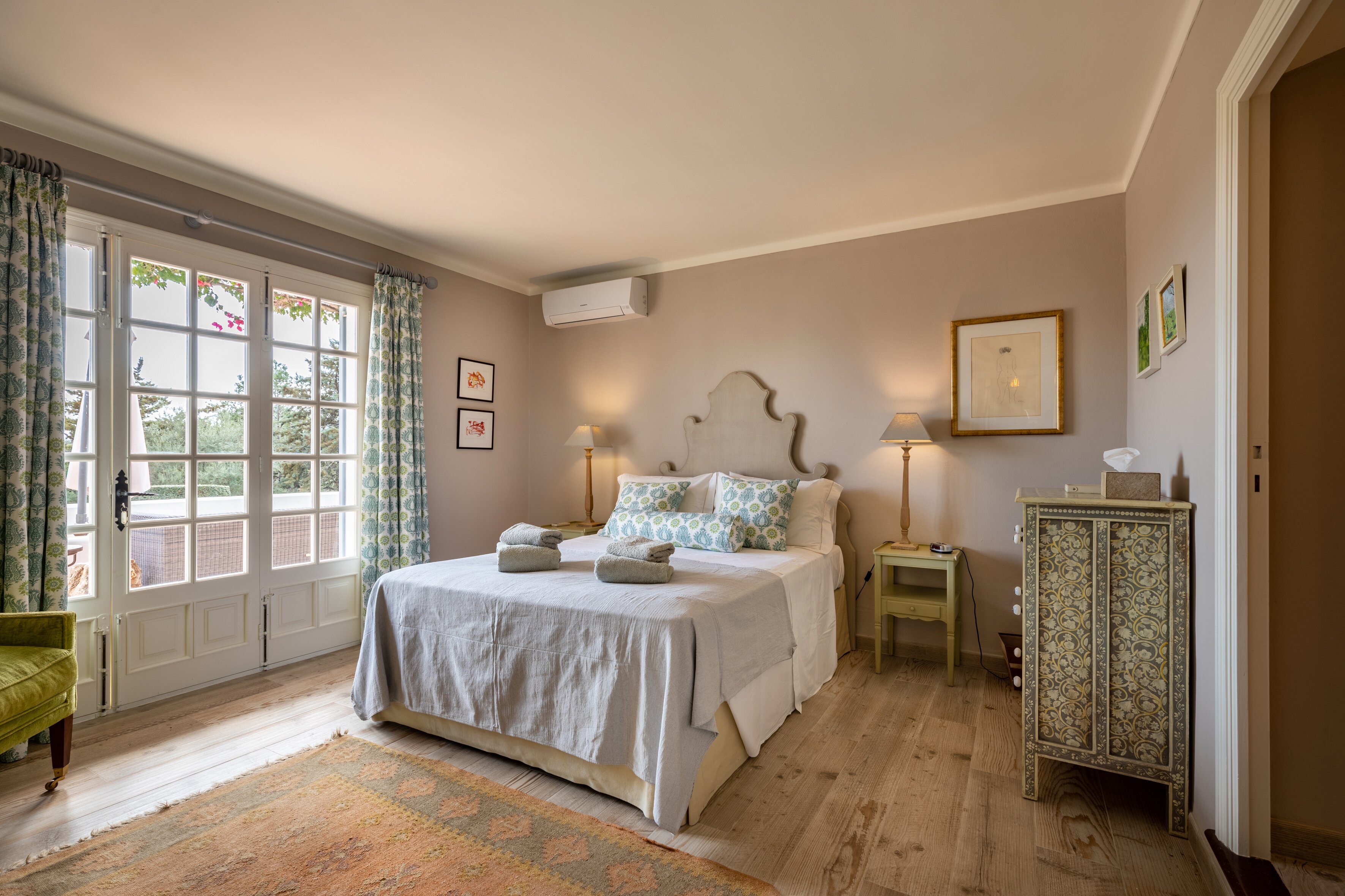 Las Peonias - Image 19