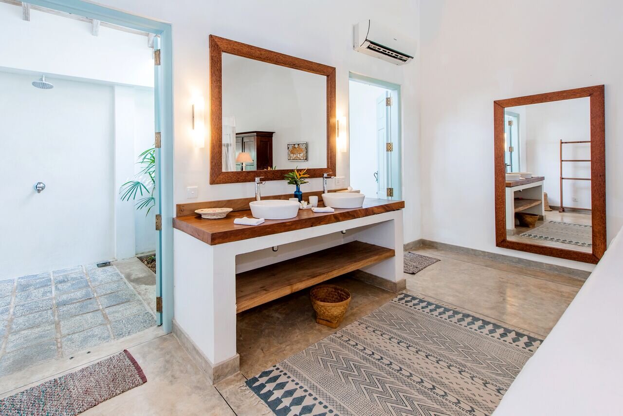 Kurma Beach House - Image 15