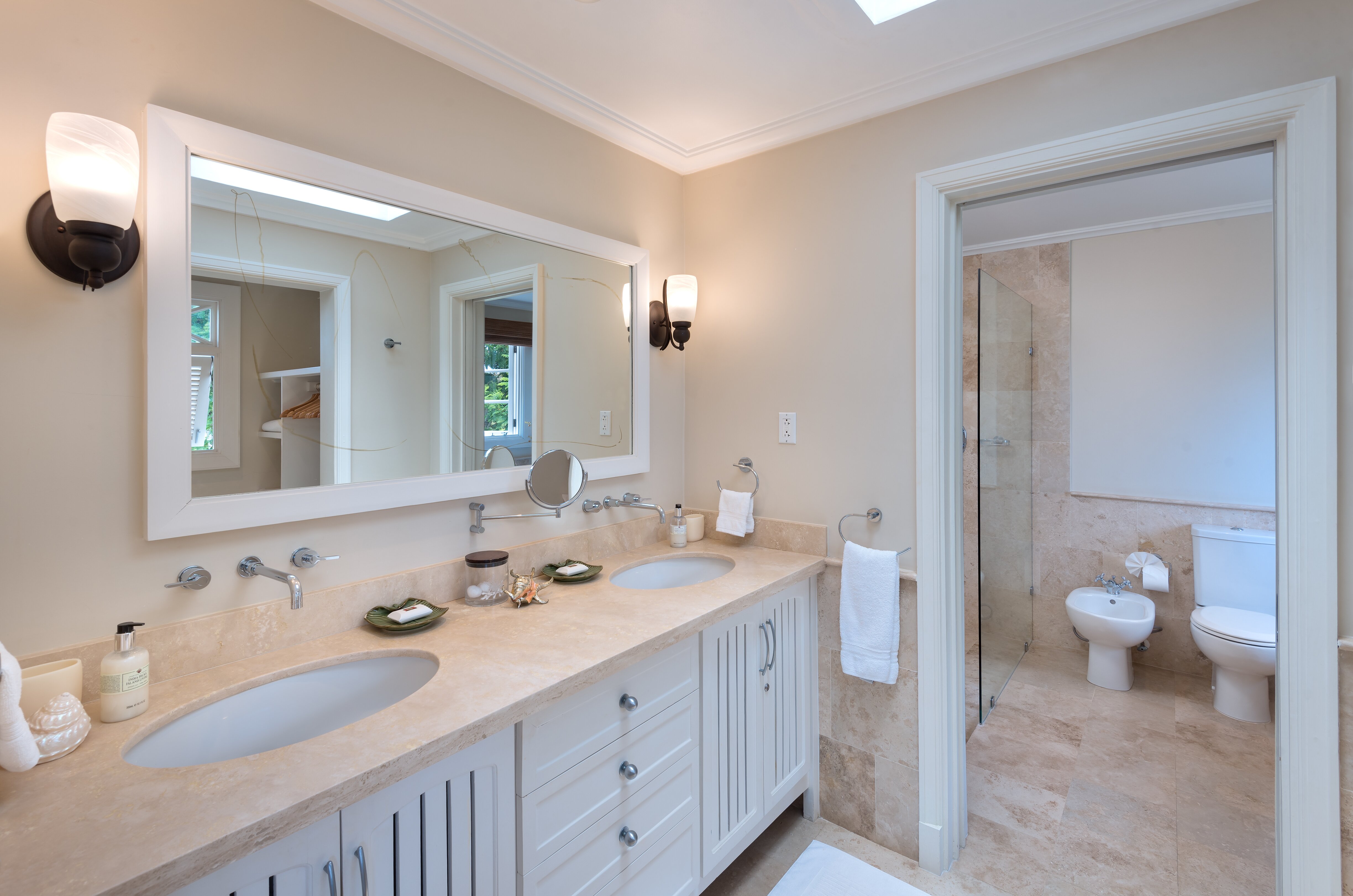 Coconut Bay - Image 9