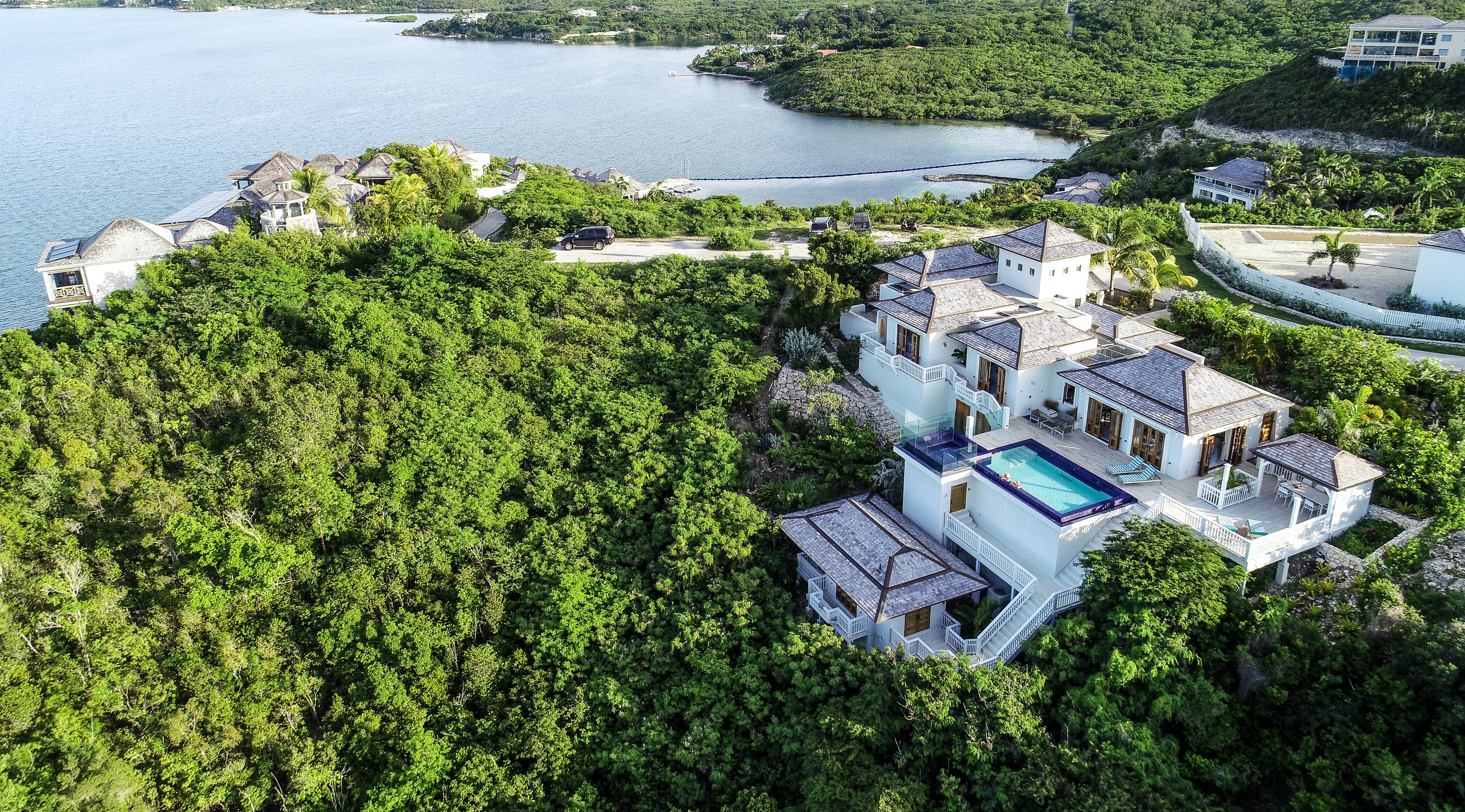 Blue Paradise - Image 15