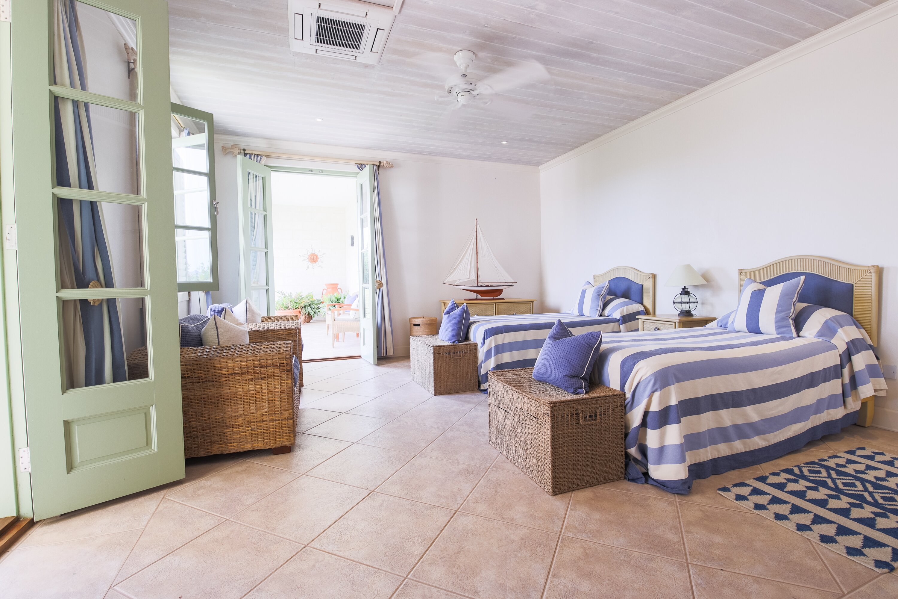 Hummingbird - Image 19