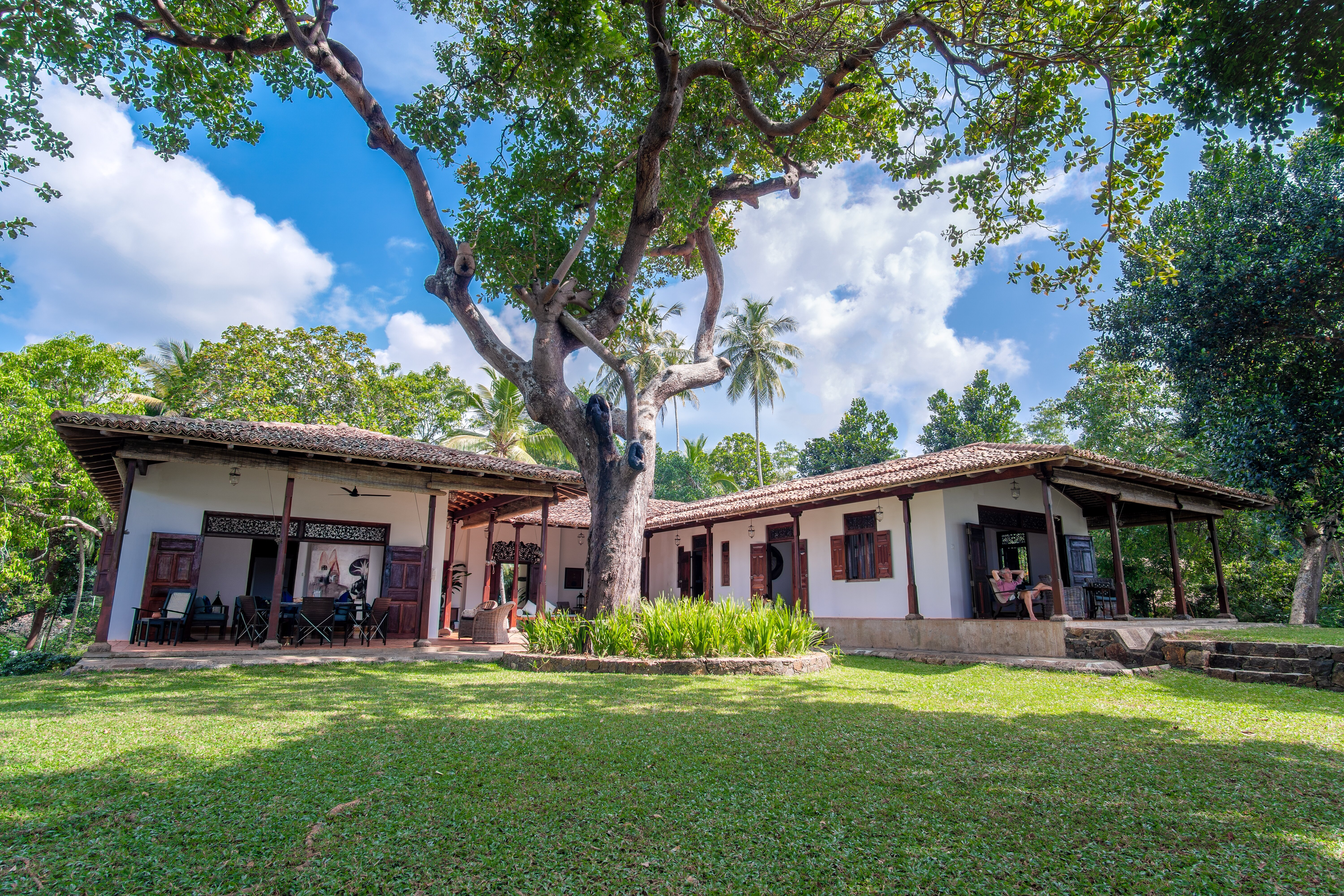 The Lake House - Image 6