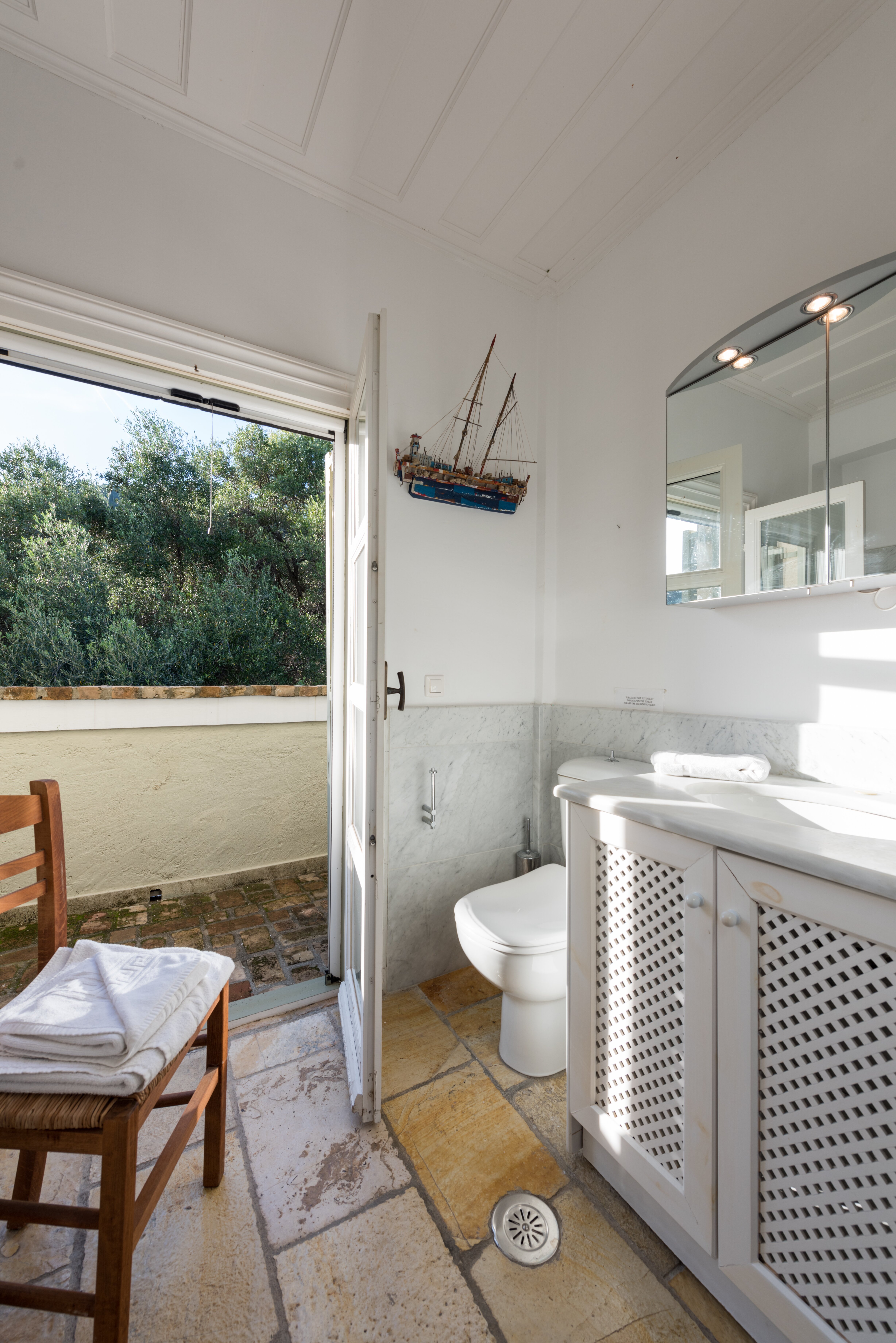 Yialiskari House - Image 16