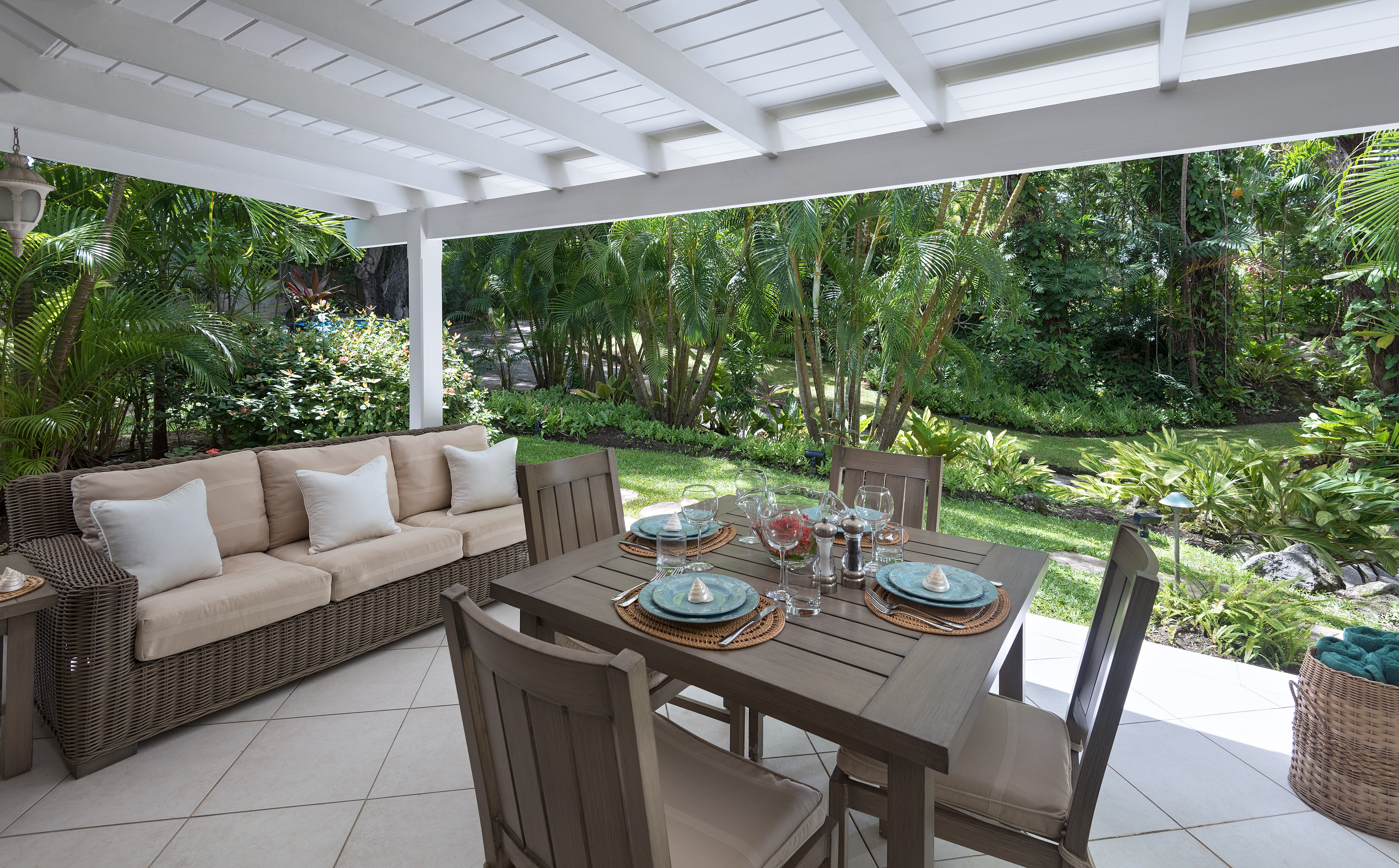 Bluff House - Image 13