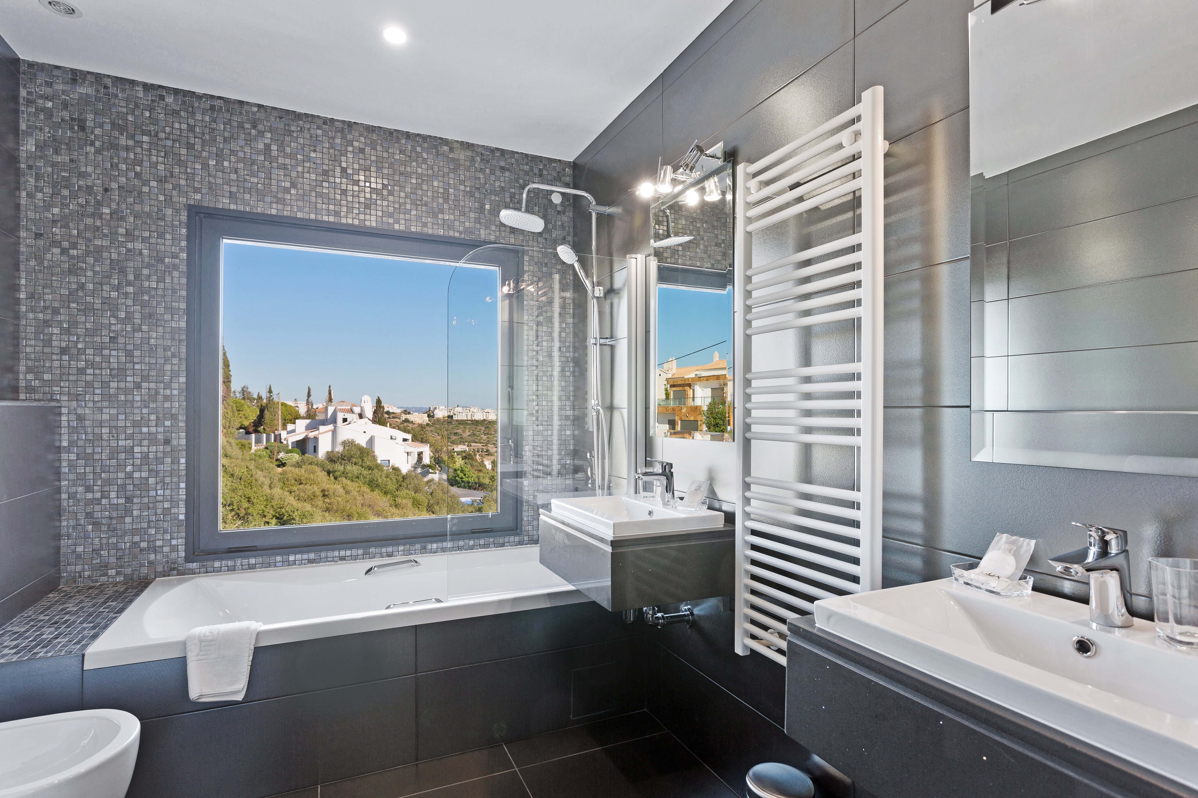 Harbour View - Image 11