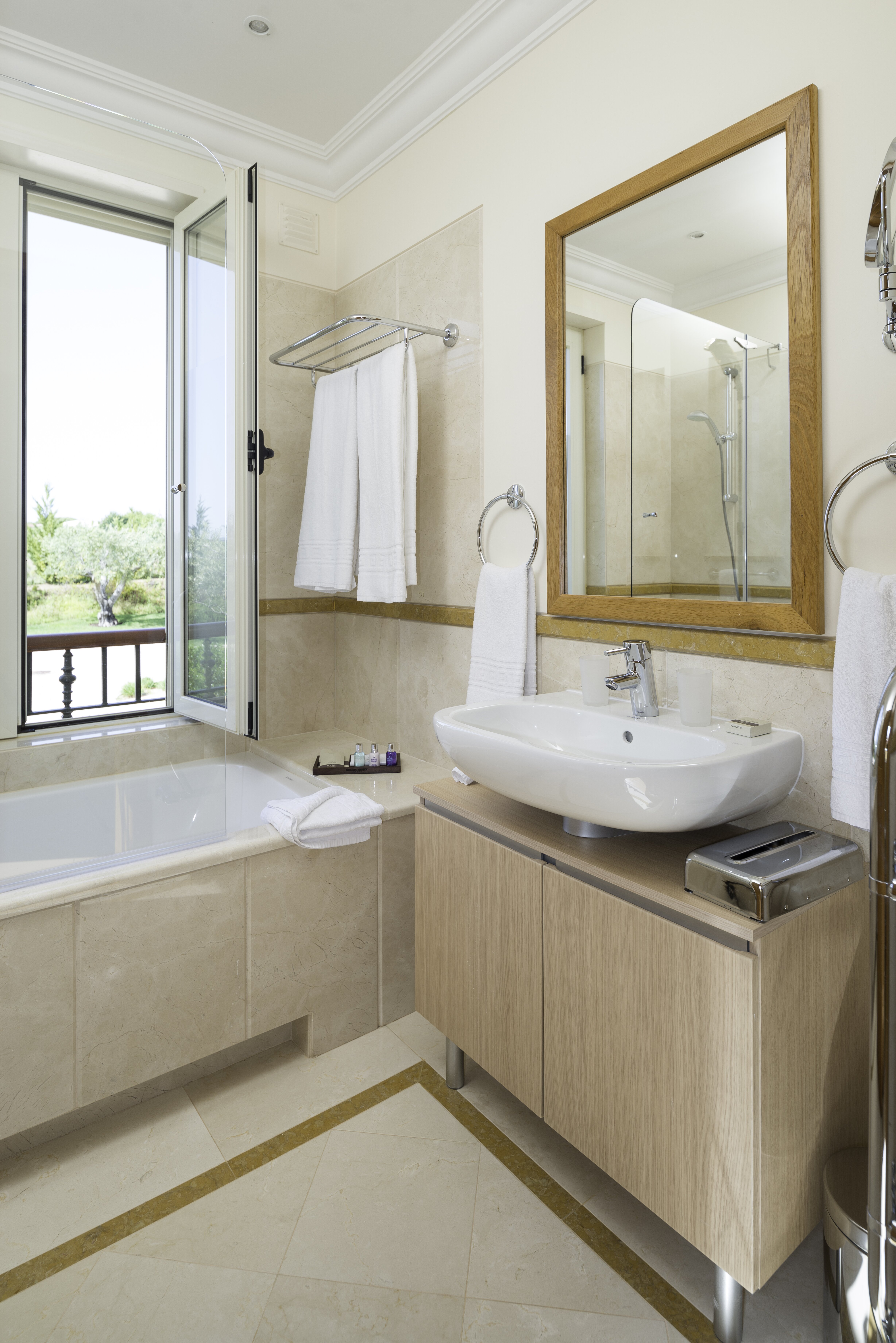 Miradouro III - Image 10