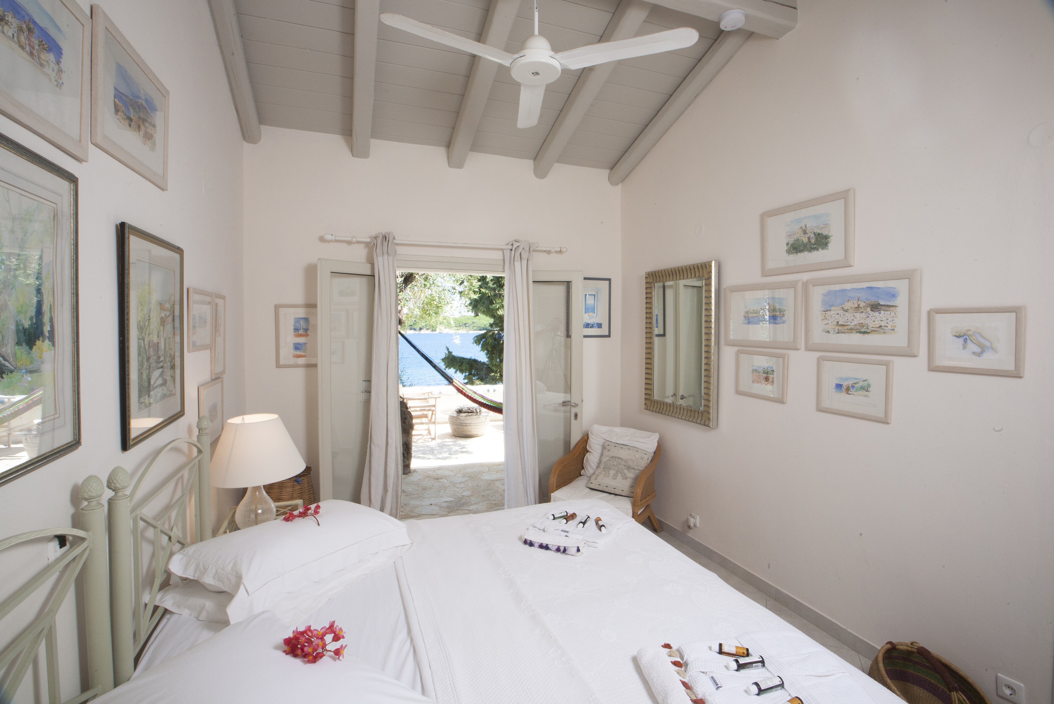 The Boat House - Image 13