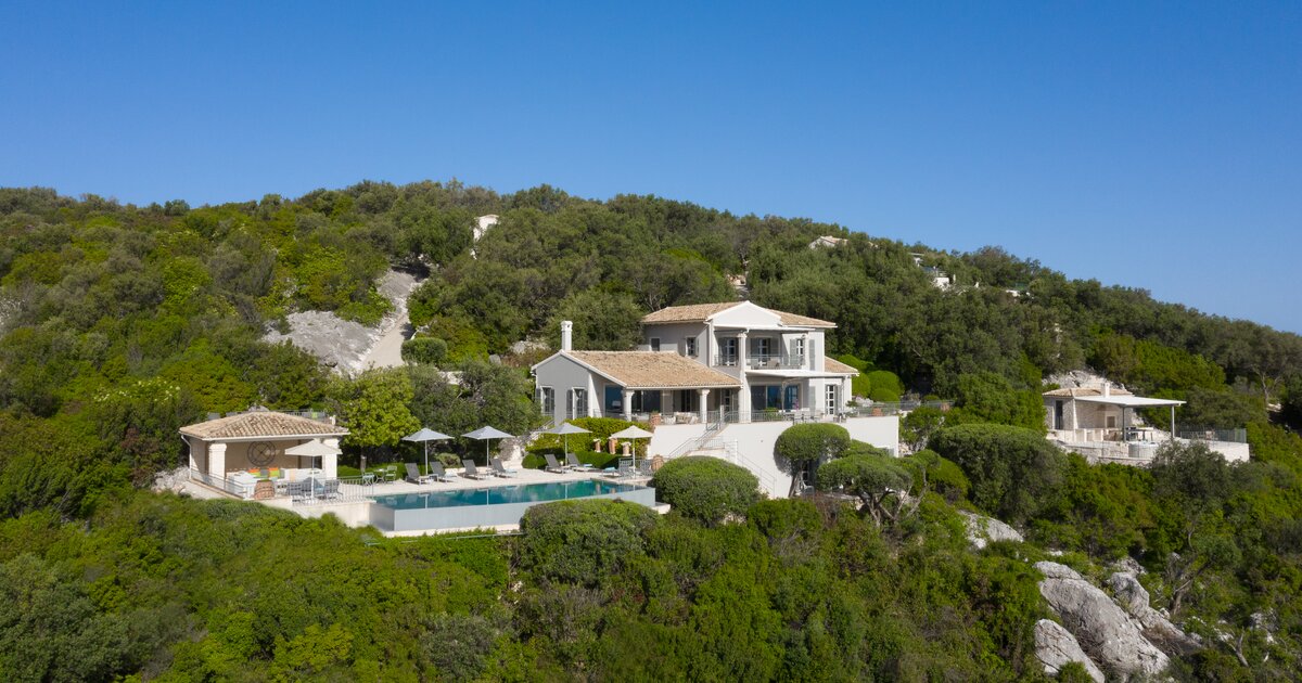 Kalamaki Bay Estate A CV Villas Property To Rent In Kalamaki