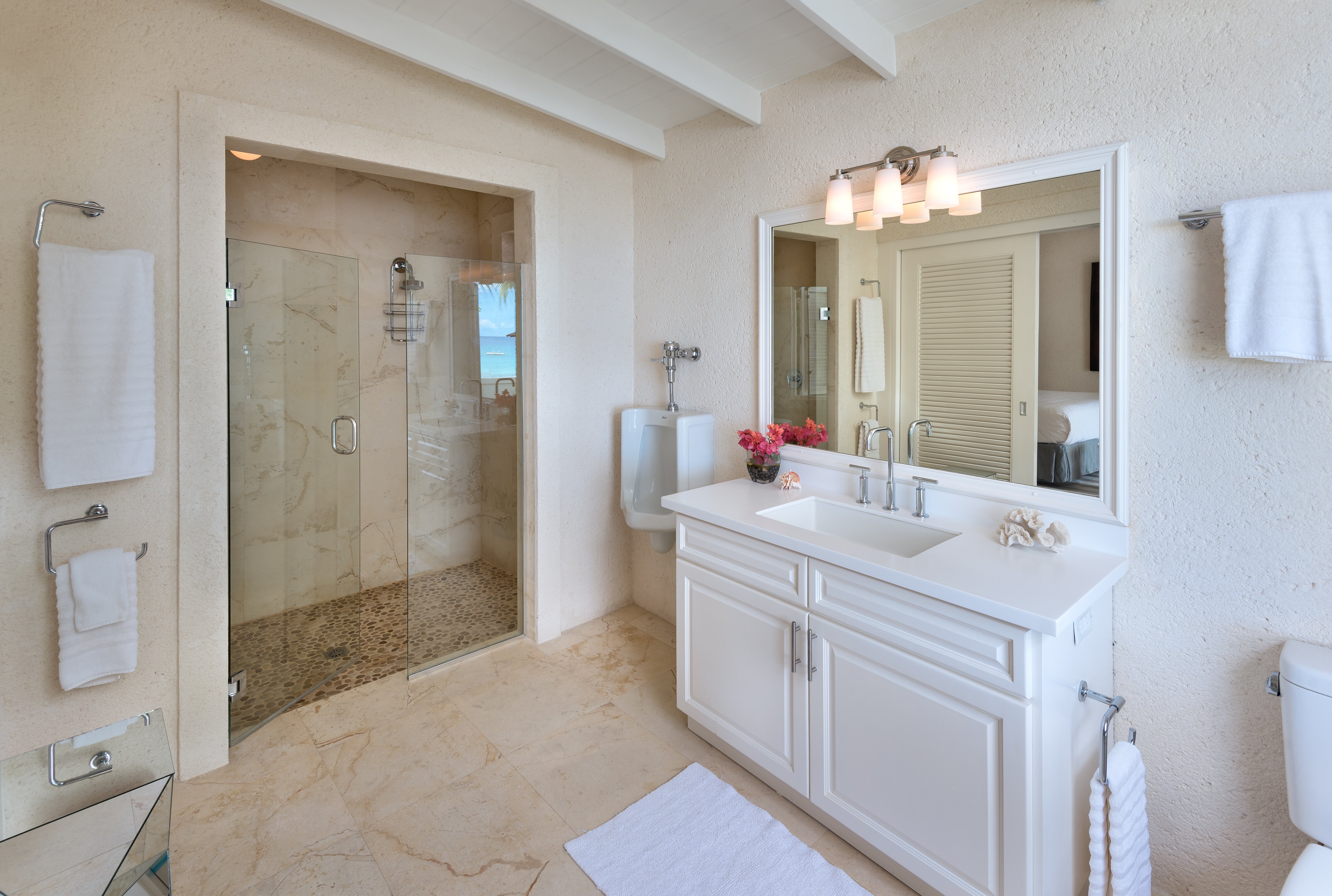 Little Good Harbour House - Image 8