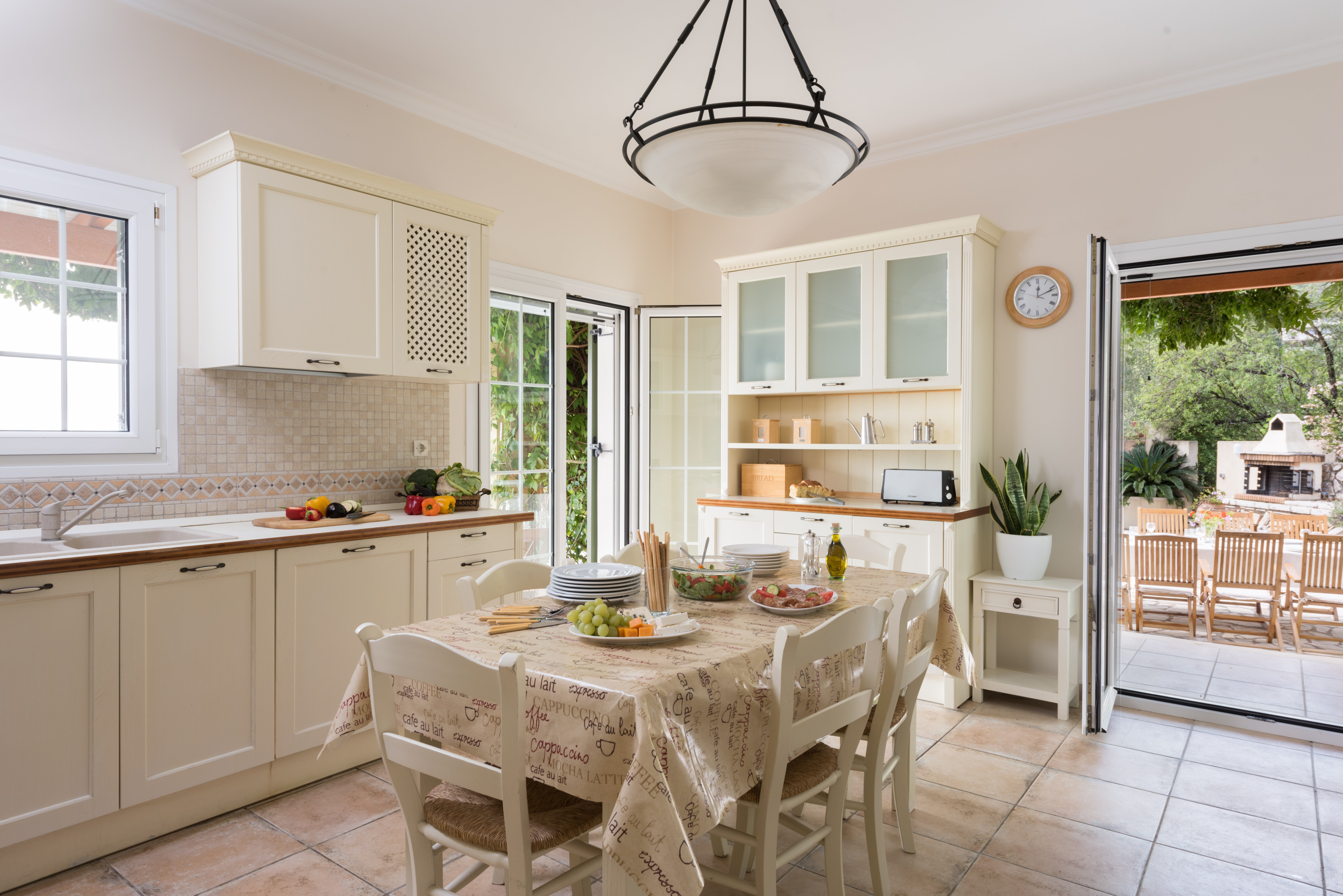 Yialiskari Bay House - Image 4