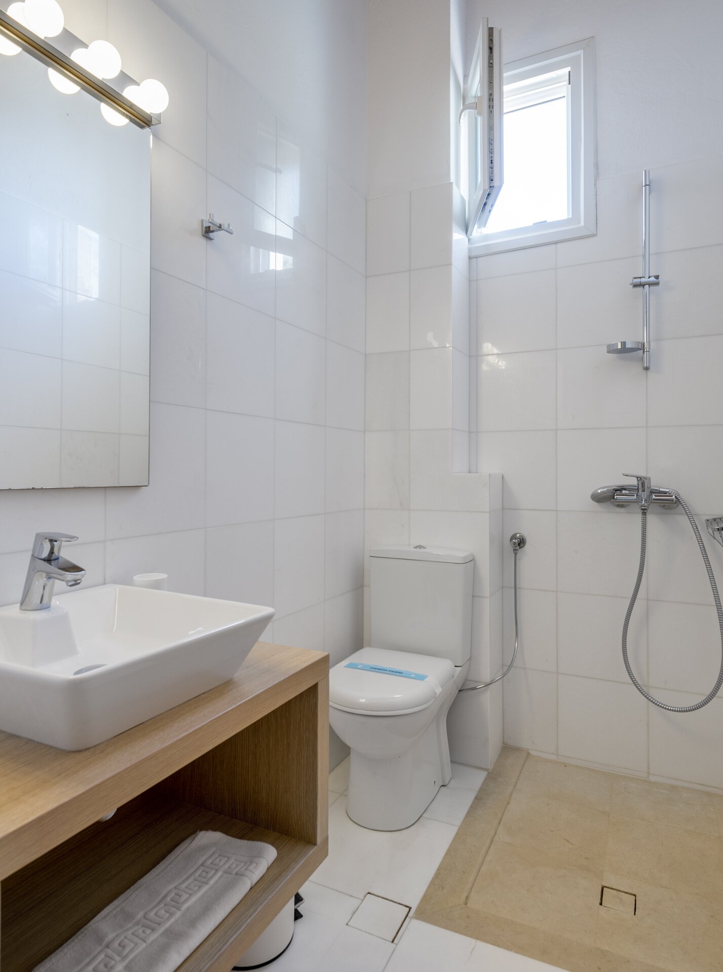 Krouzeri Beach Apartments - Image 5