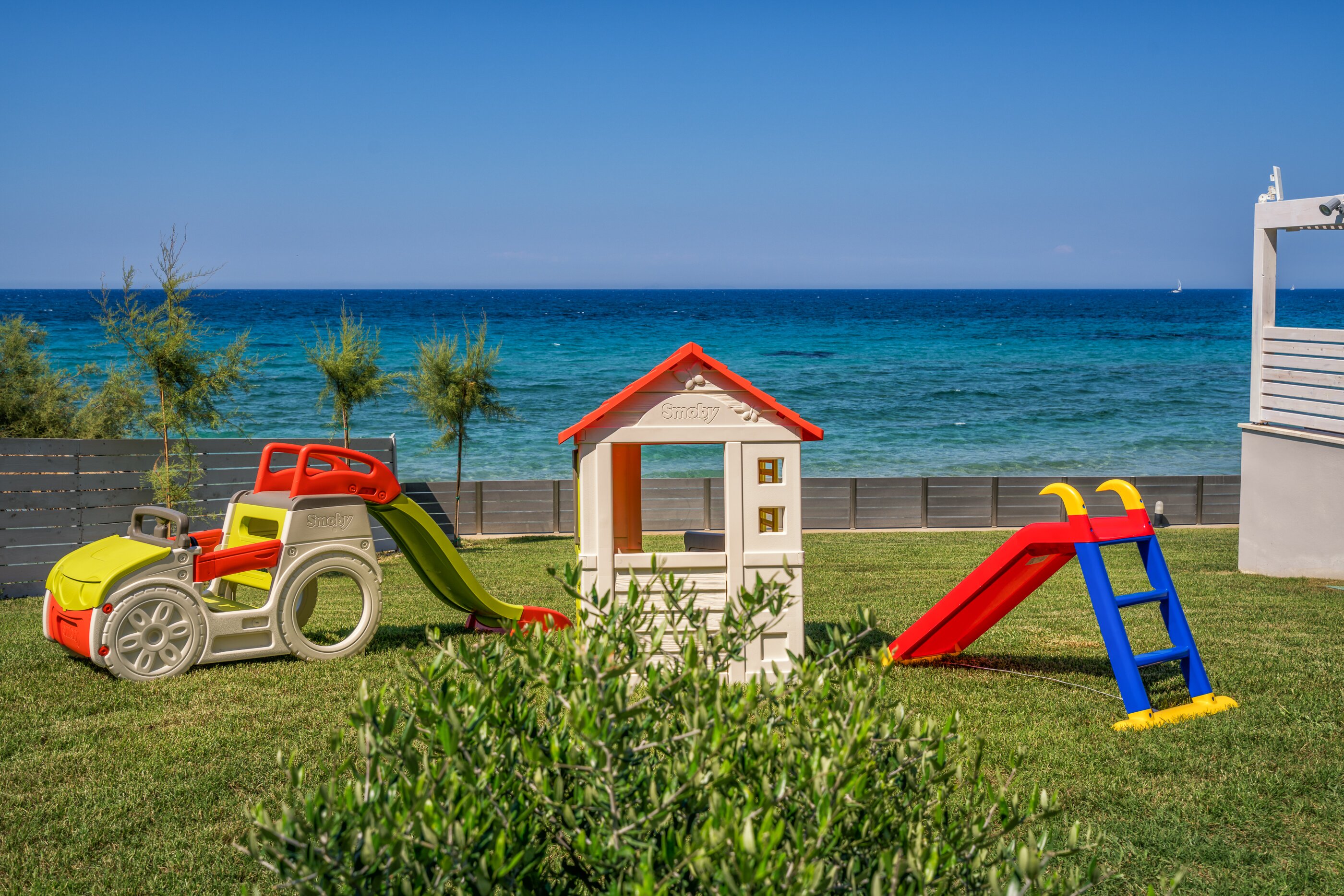 Peri Beach Villa - Image 13