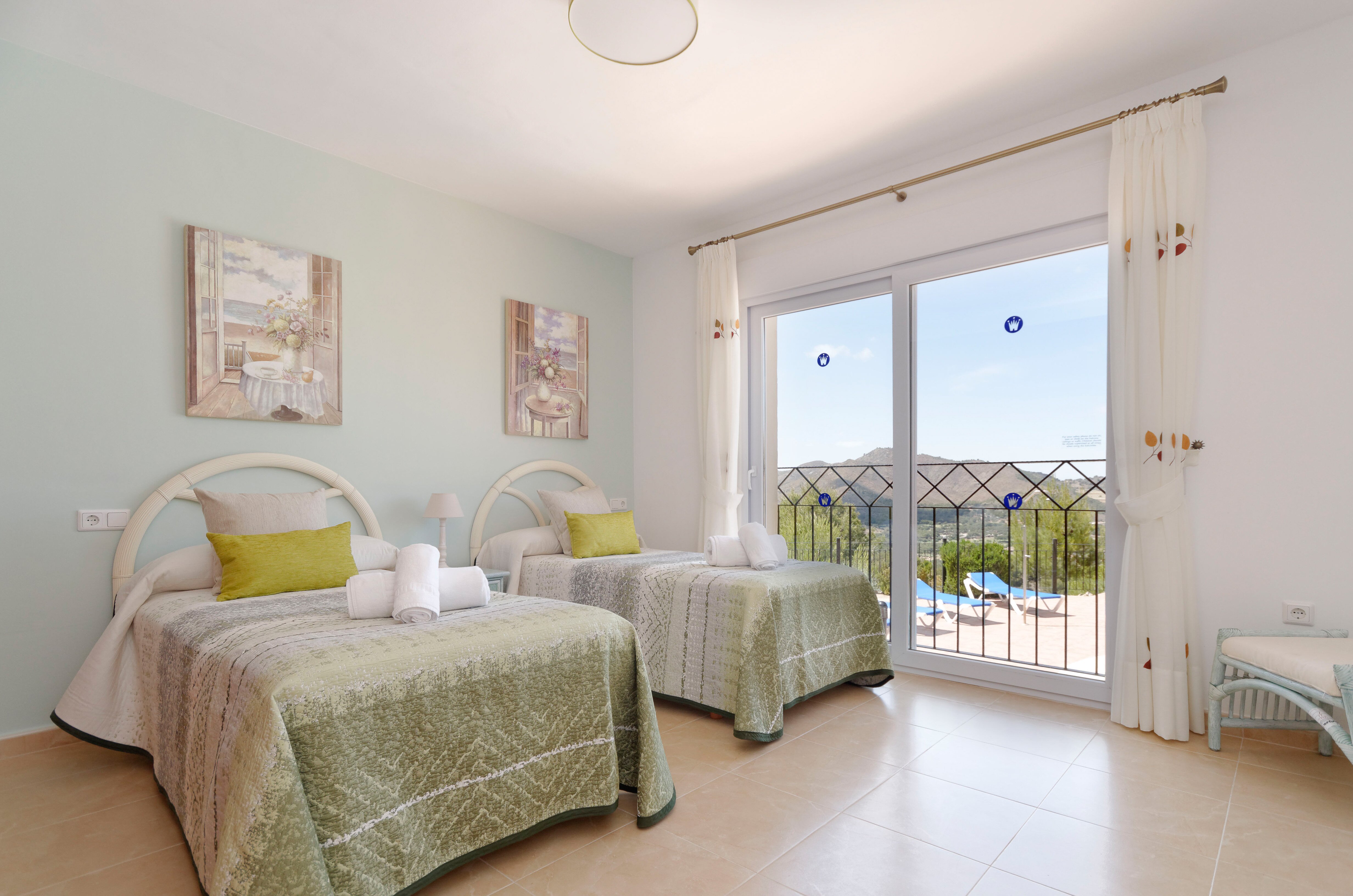 La Colina - Image 11