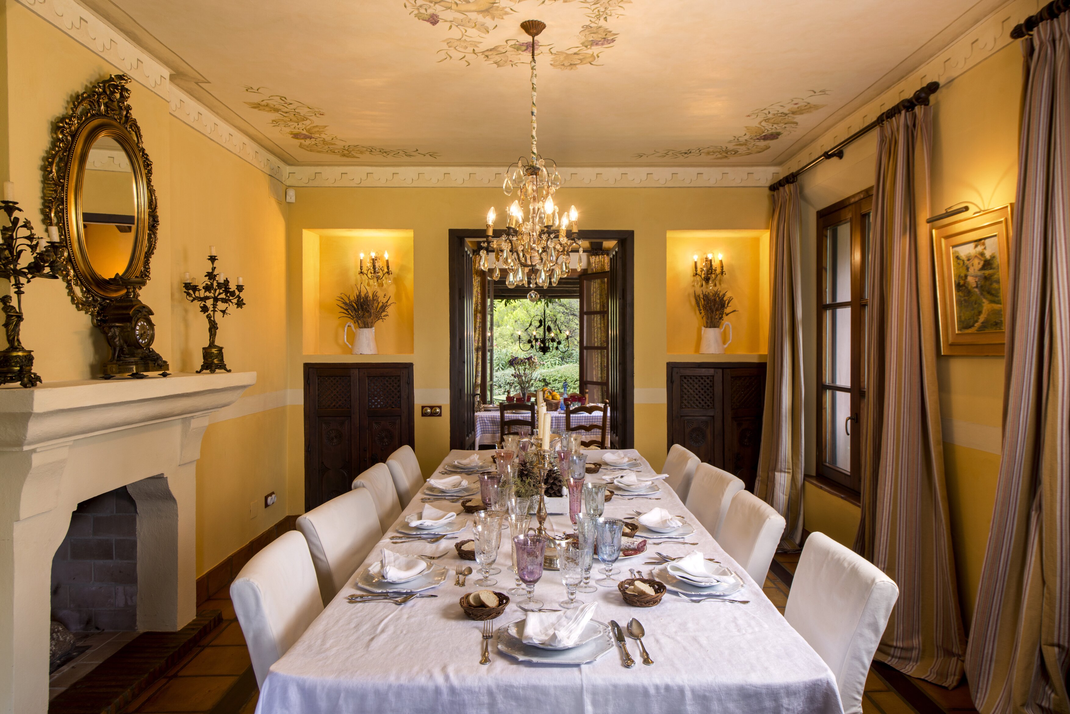 La Casa Roja - Image 8