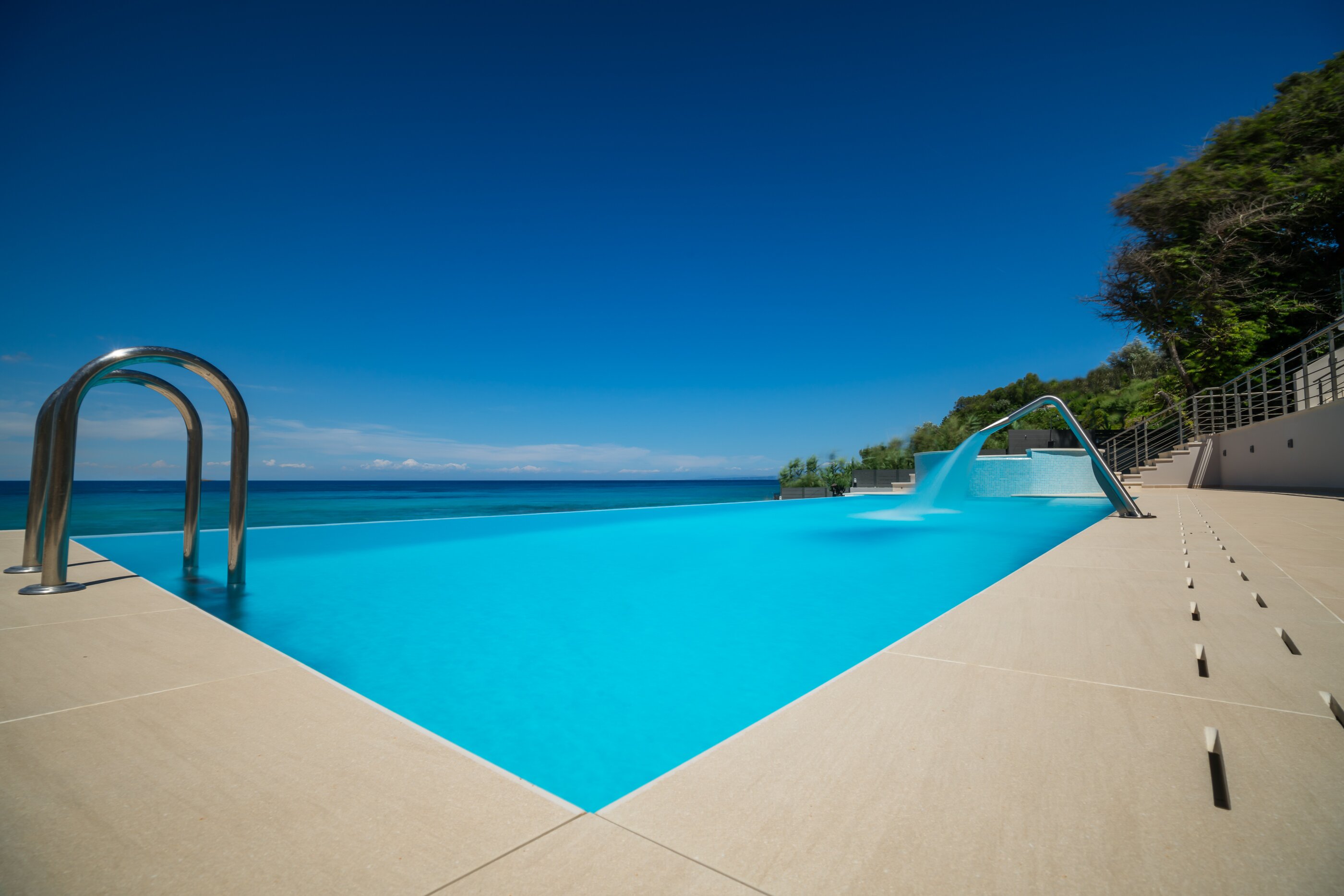 Peri Beach Villa - Image 7