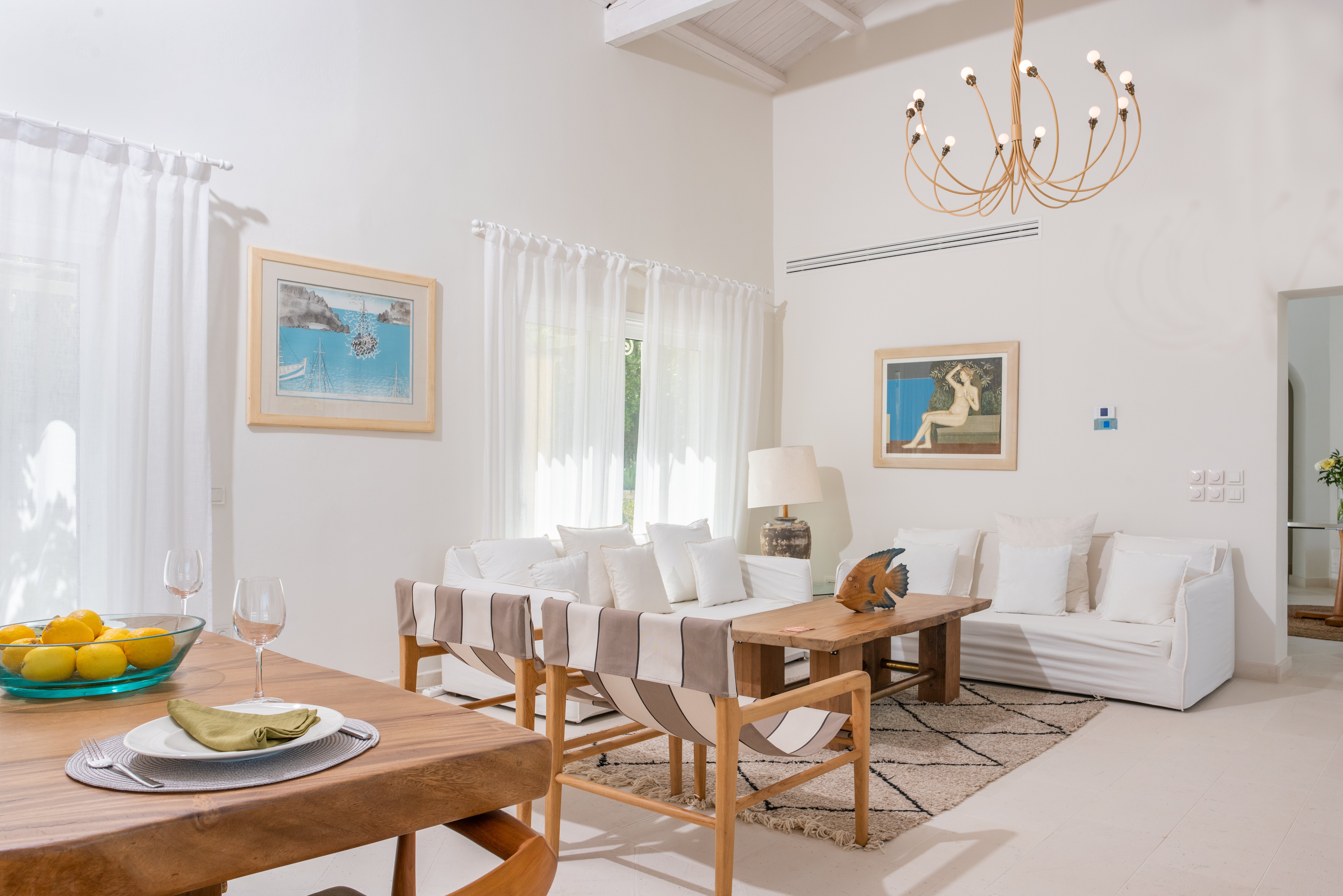 Open plan living/dining and kitchen area