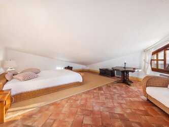 Master double bedroom with shower room en suite