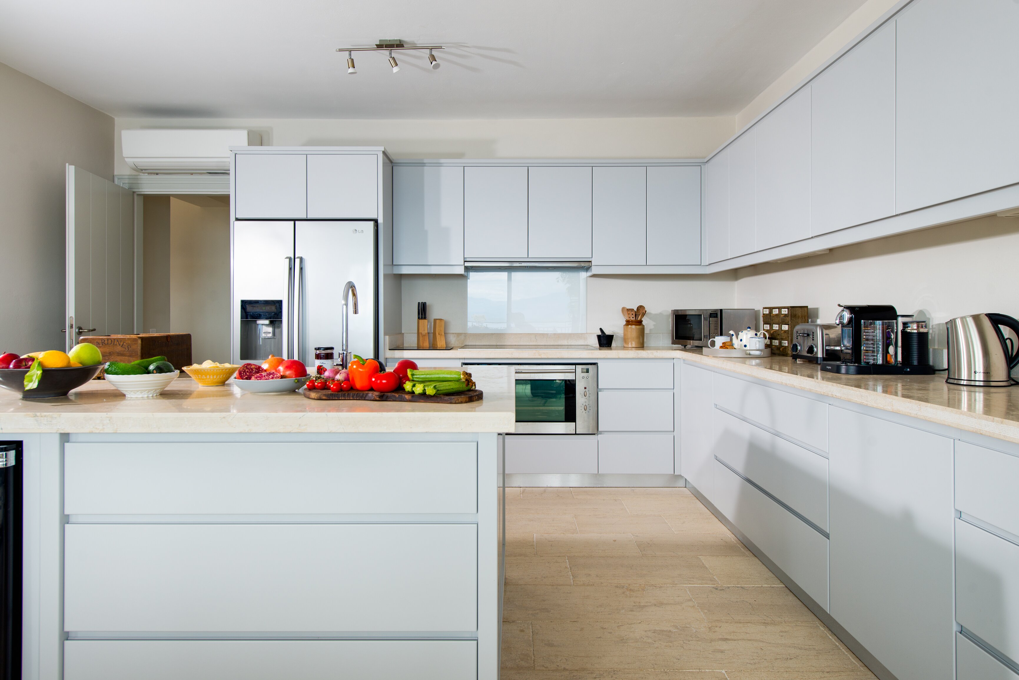 Kalamaki Bay House - Image 6