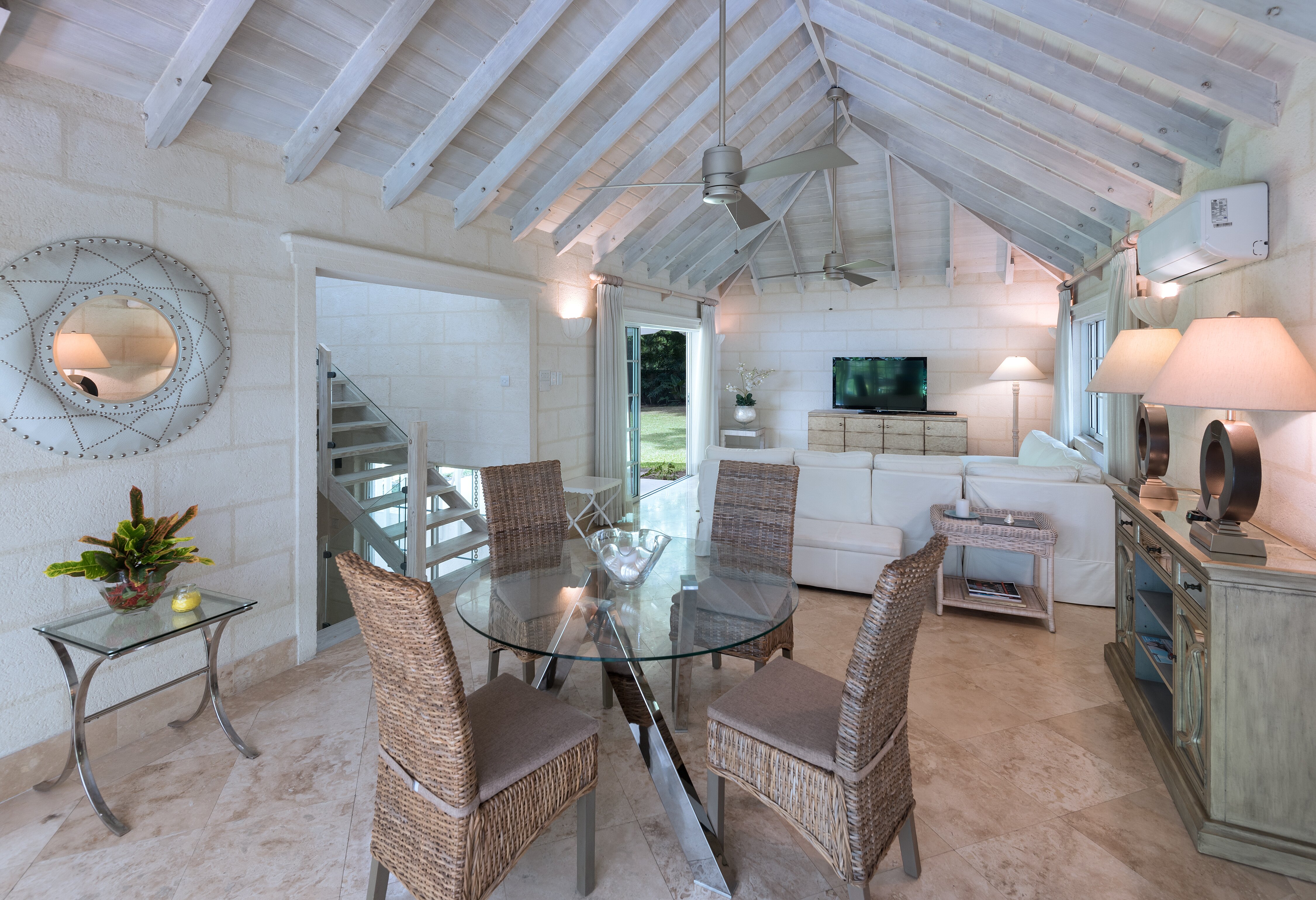 Bluff House - Image 15