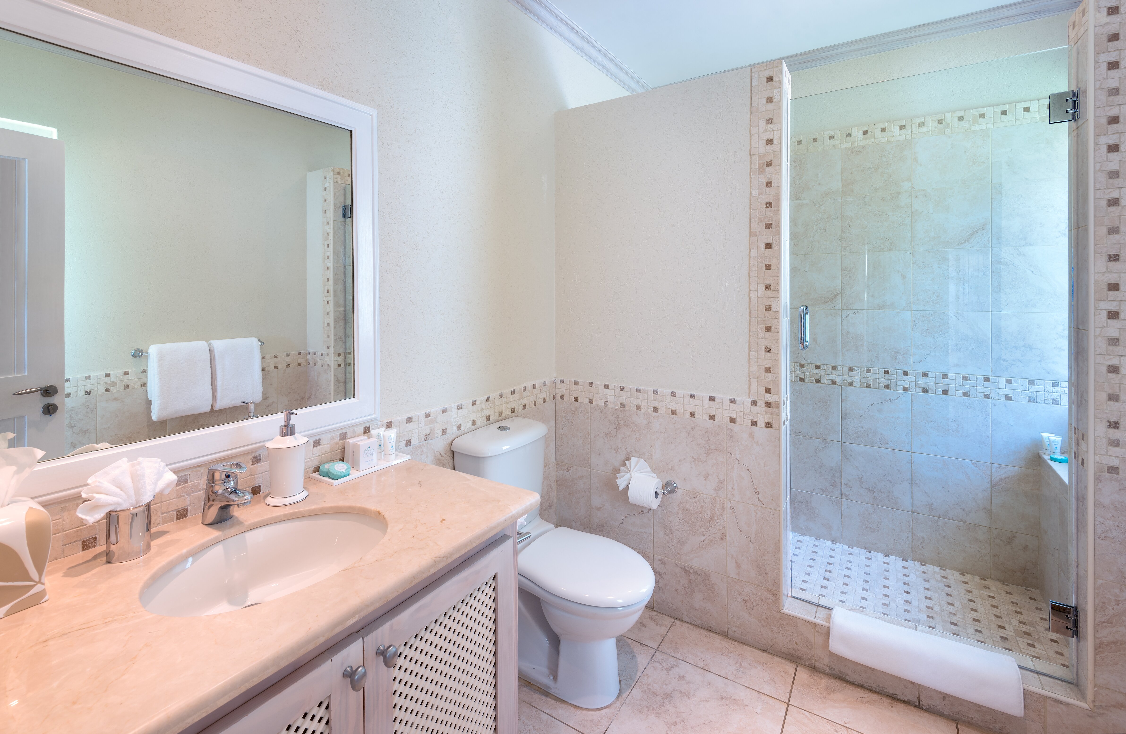 Stanford House - Image 6