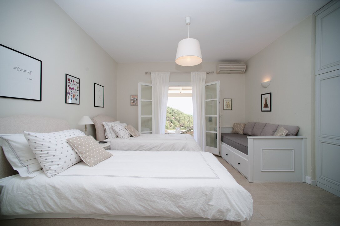 Nicoletta - Image 19