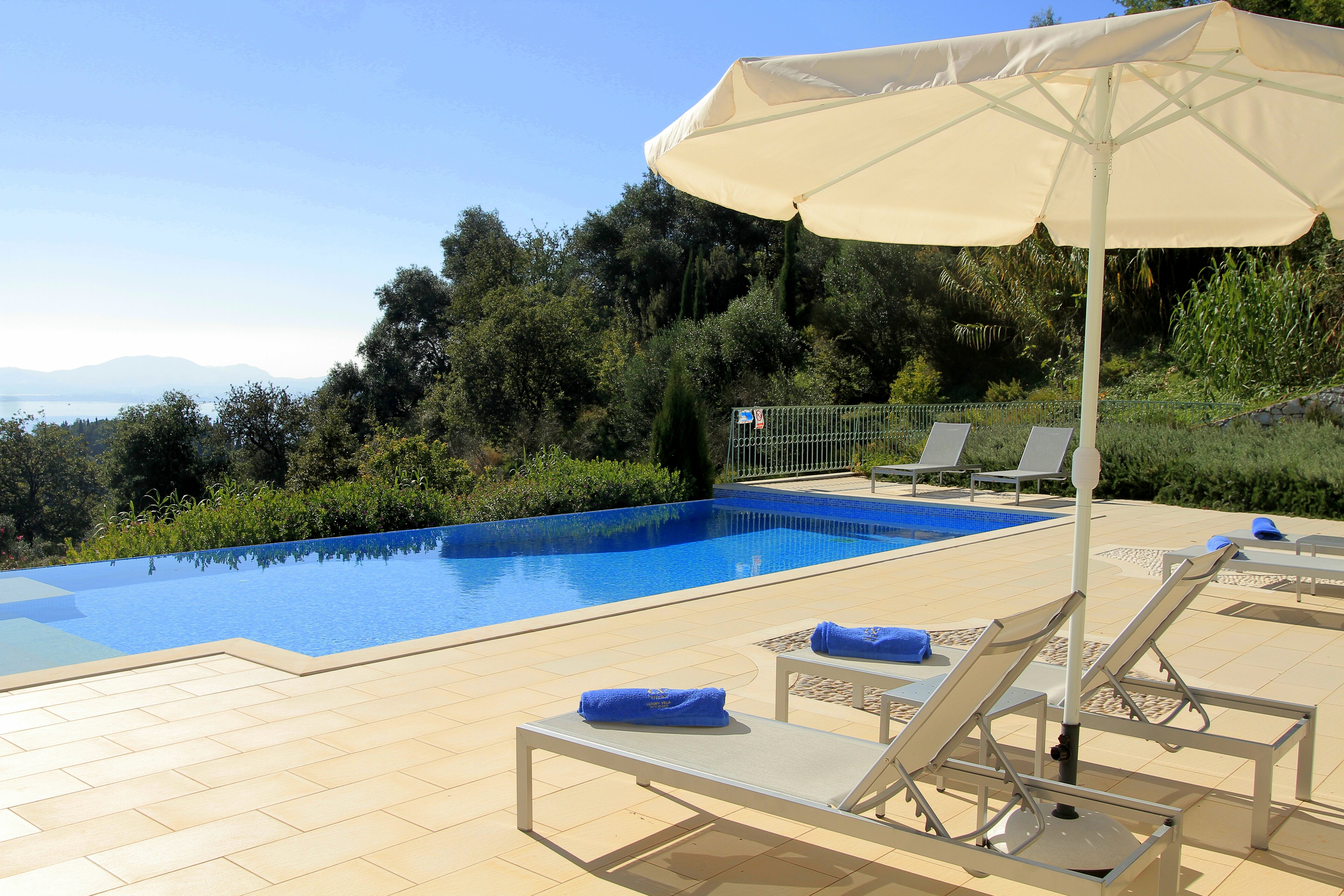 Omorfi Thea - Image 15