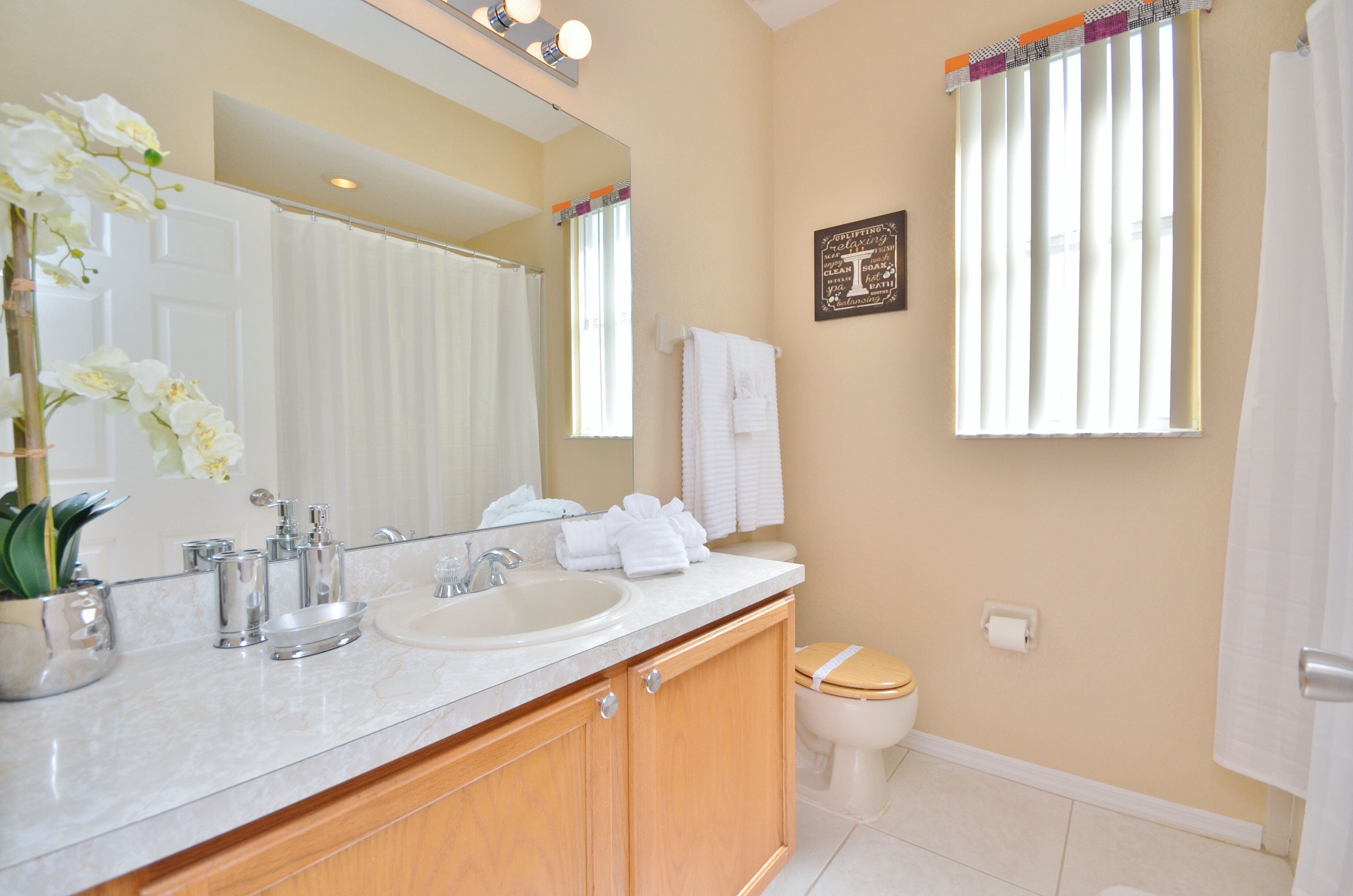 White Orchid - Image 12